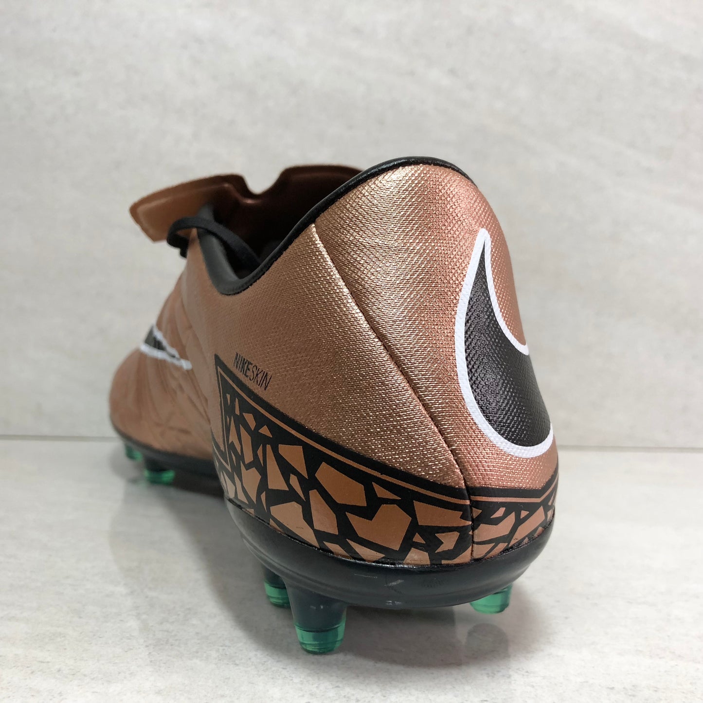 NIKE Hypervenom Phinish II FG 749901 903 Homme Taille 10 Métallique Rouge Bronze/Vert Lueur/Noir