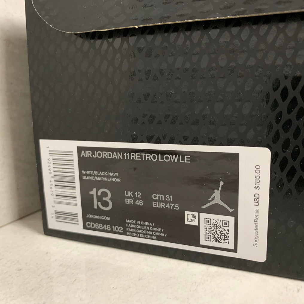 Nike Air Jordan 11 XI Retro Low Hombre Talla 13 Piel de serpiente CD6846-102 Blanco/Negro/Azul marino)