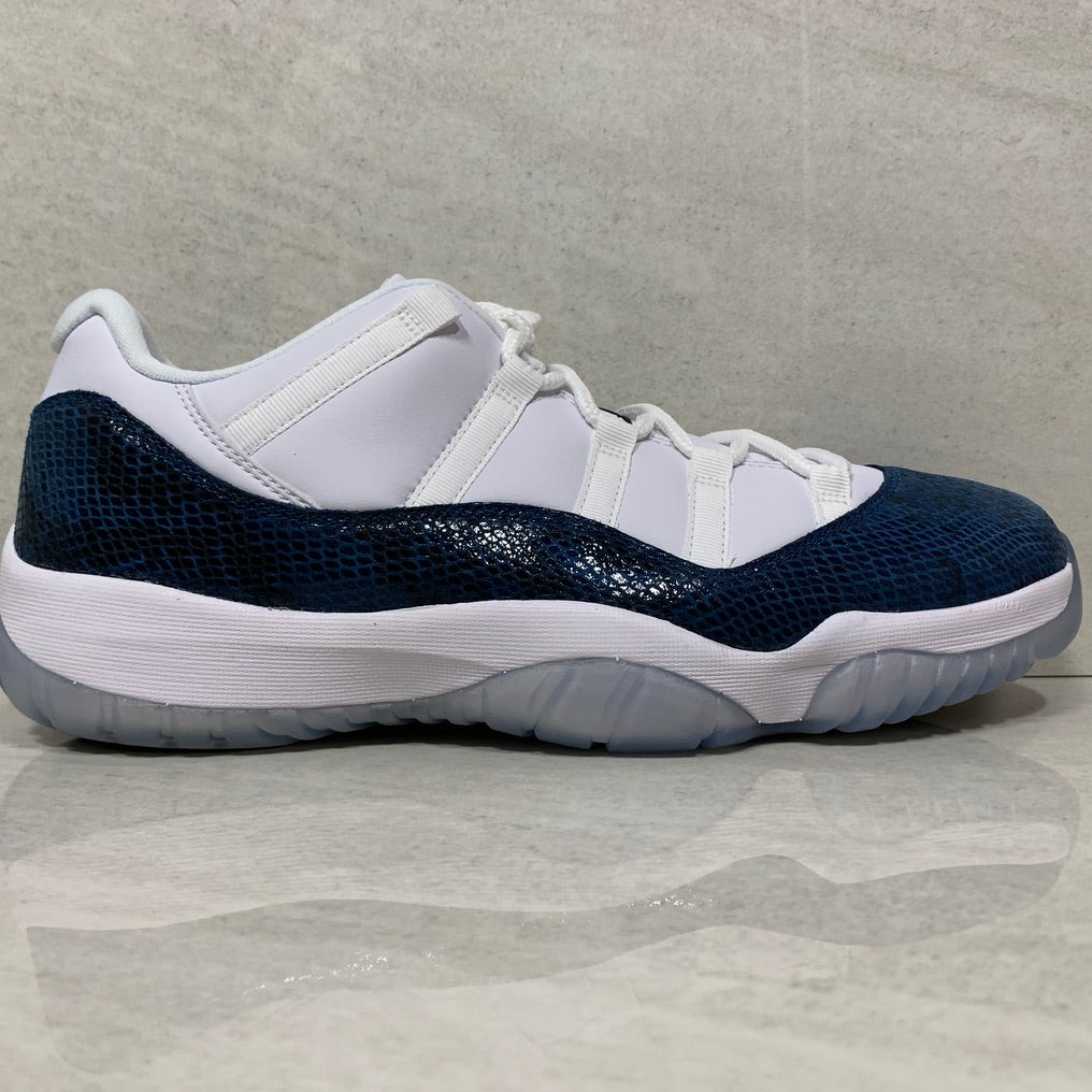 Nike Air Jordan 11 XI Retro Low Hombre Talla 13 Piel de serpiente CD6846-102 Blanco/Negro/Azul marino)