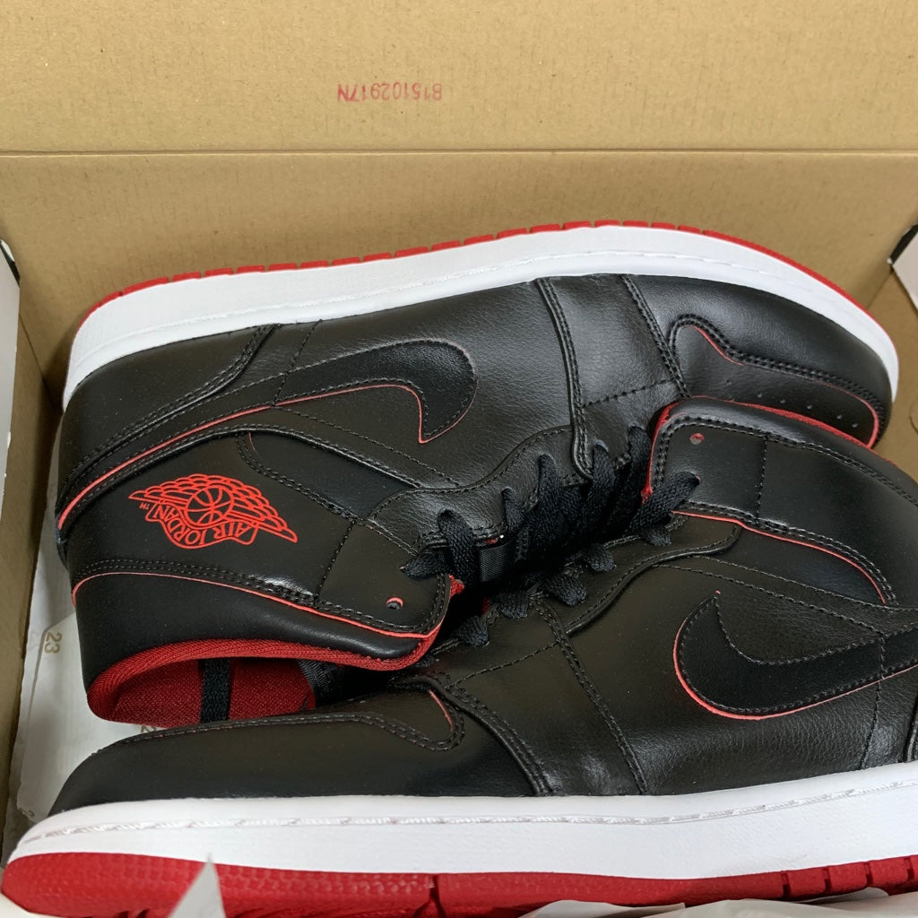 Air Jordan 1 Mid Un Lance Mountain Negras/Blancas/Rojas - 554724-028 - Talla de hombre 10.5