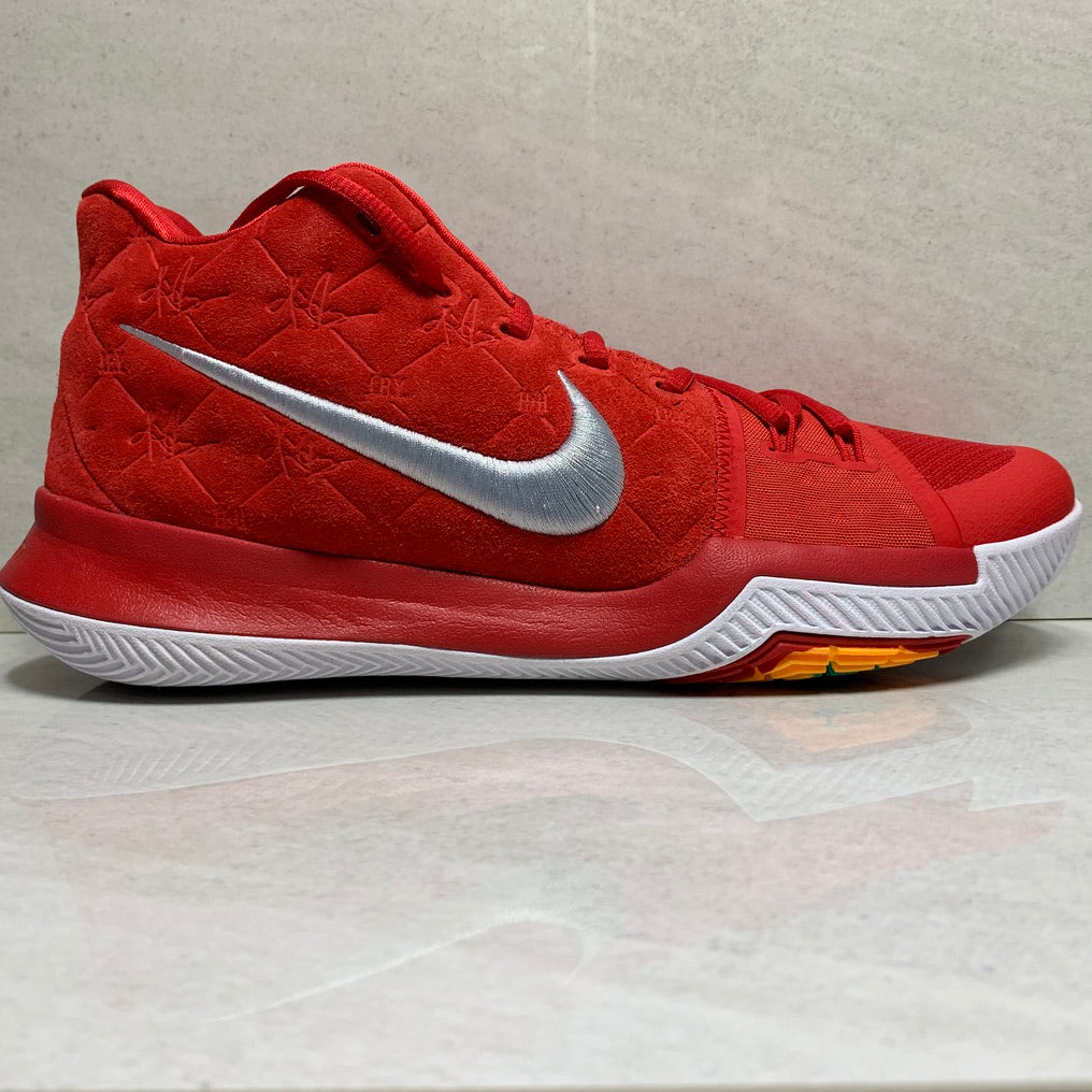 Nike Basketball Kyrie 3 Rojo universitario/Blanco - 852395 601 - Talla de hombre 11.5