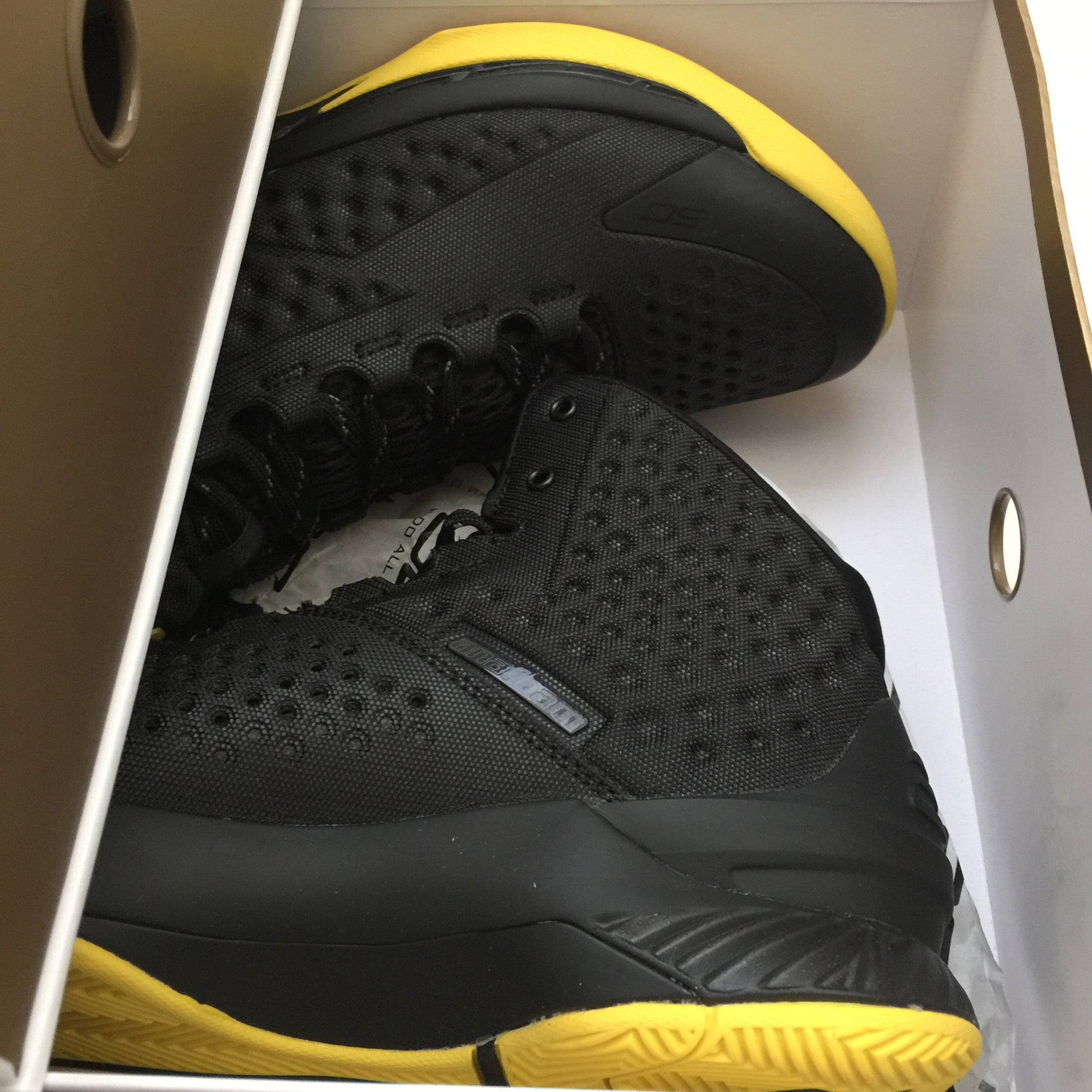 DS Under Armour Curry One 1 Championship Champ Pack Size 10 - DOPEFOOT
 - 4