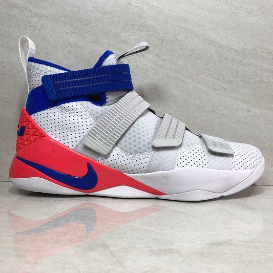 NIKE Lebron Soldier XI SFG Hombre Talla 13 Blanco Racer Azul-infrarrojo 897646-101