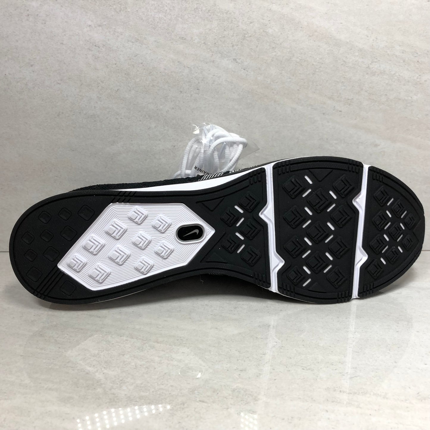 Nike Flyknit Trainer Oreo AH8396 005 Men's Size 15 Black/White