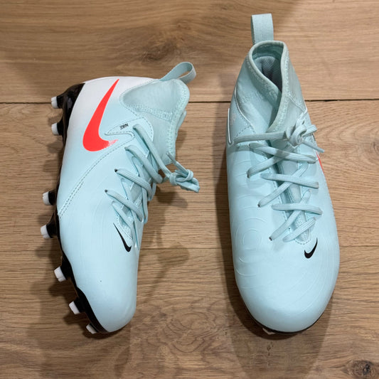 Nike JR Phantom Luna II ACAD F/MG FJ2603-300 Soccer Cleat Size 2.5 Mint Red New
