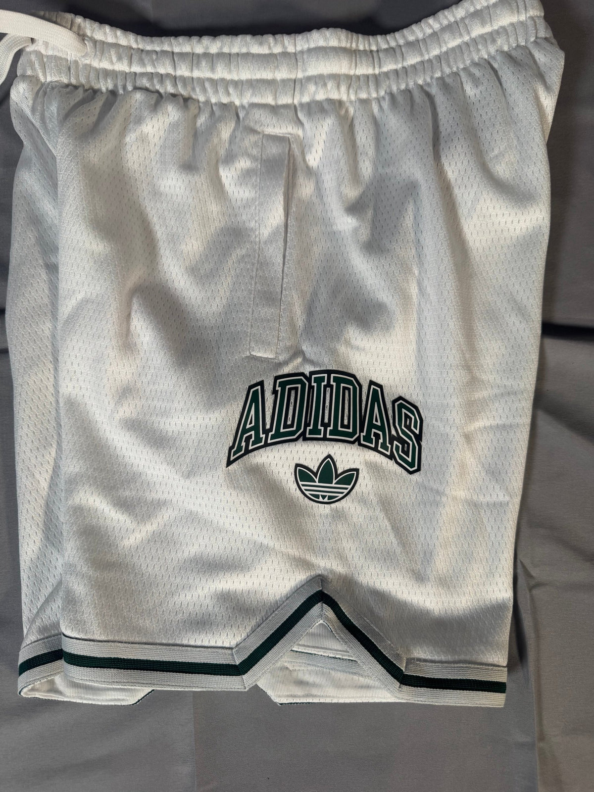 adidas Originals Boys' Basketball Shorts JW1985 White Youth NWT