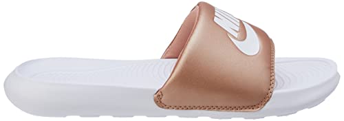 NIKE womens Victori One Slide, White/Gold, 7.5 - Nike