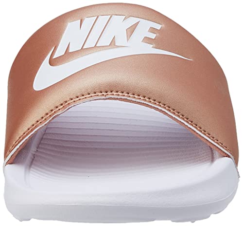 NIKE womens Victori One Slide, White/Gold, 7.5 - Nike
