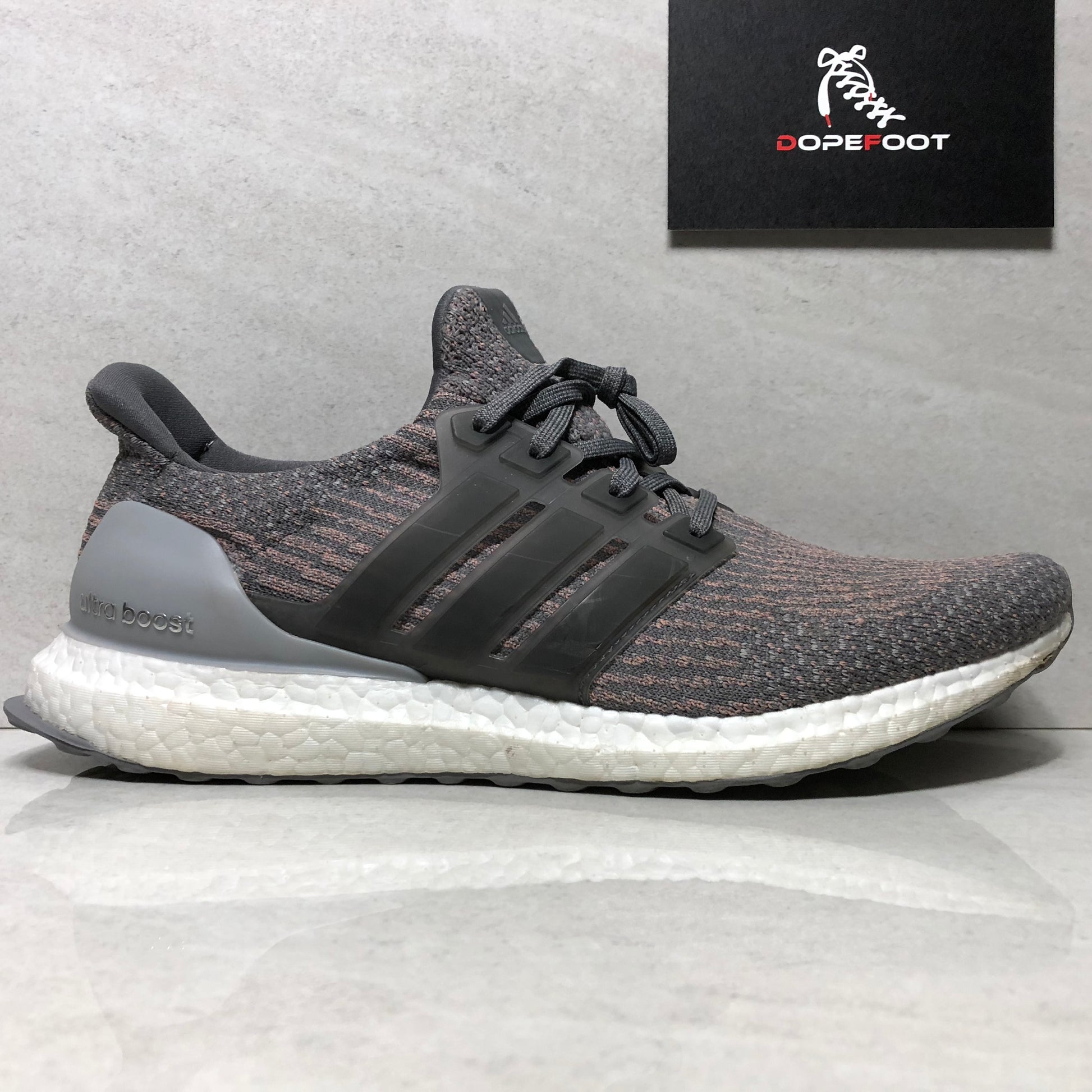 Adidas Men's Ultraboost Size 11 Grey Four/Grey Four/Trace Pink s82022 - Adidas
