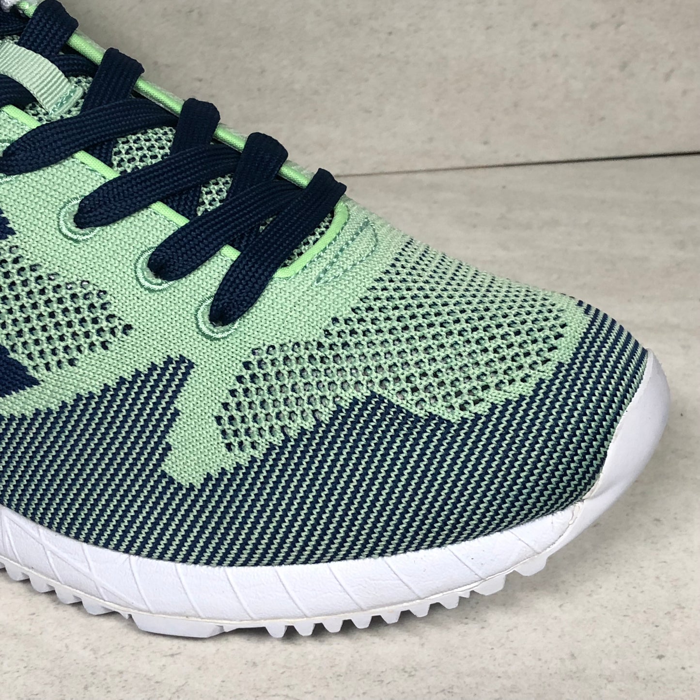 Diadora V7000 Weave Green Size 9 - Diadora