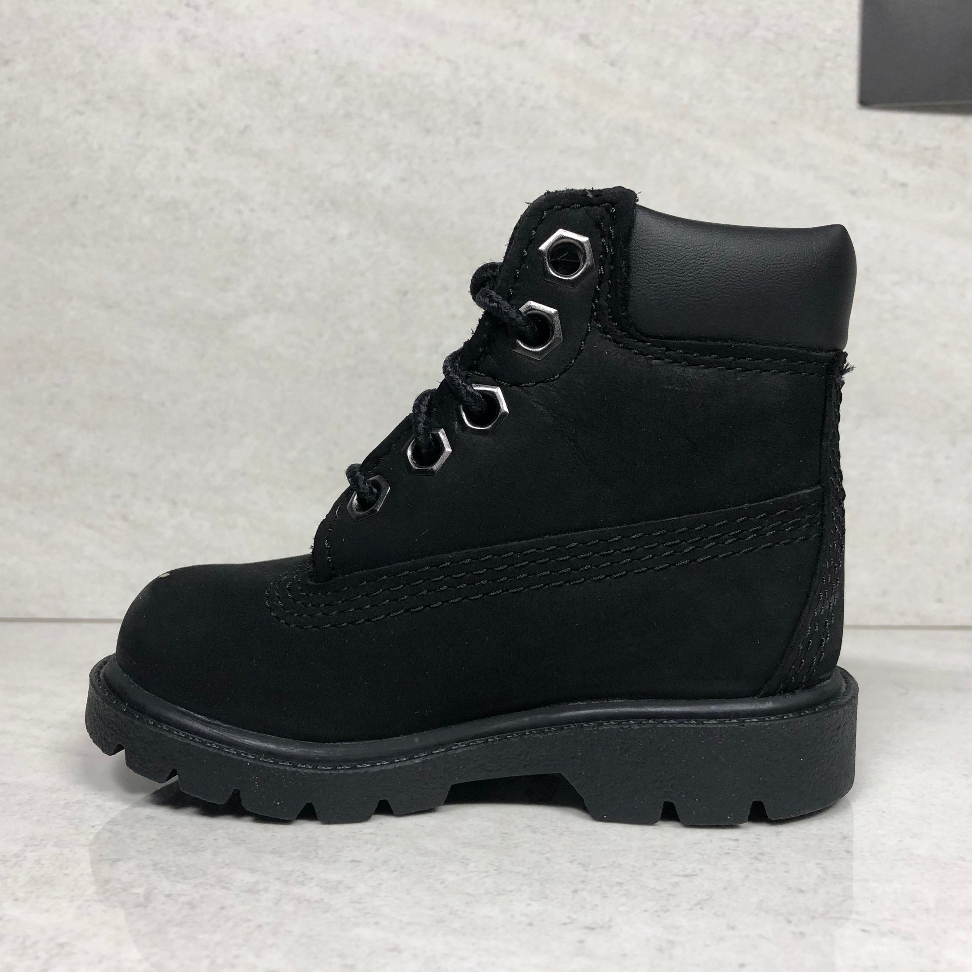 DS Toddler Timberland Classic 6Inch Boot Size 5 Black TB010810 - Timberland