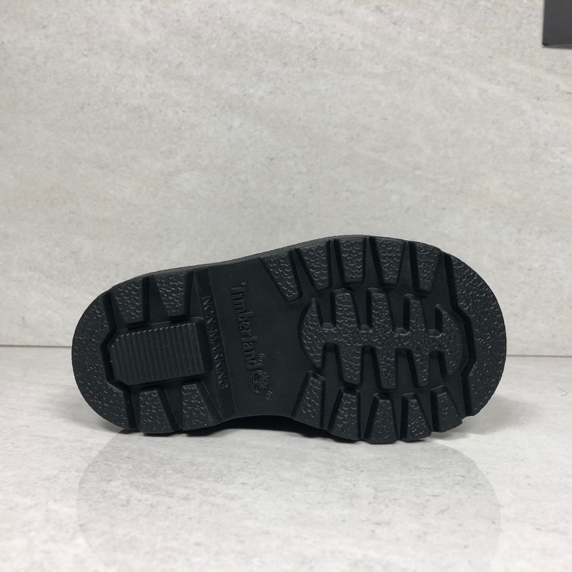 DS Toddler Timberland Classic 6Inch Boot Size 5 Black TB010810 - Timberland