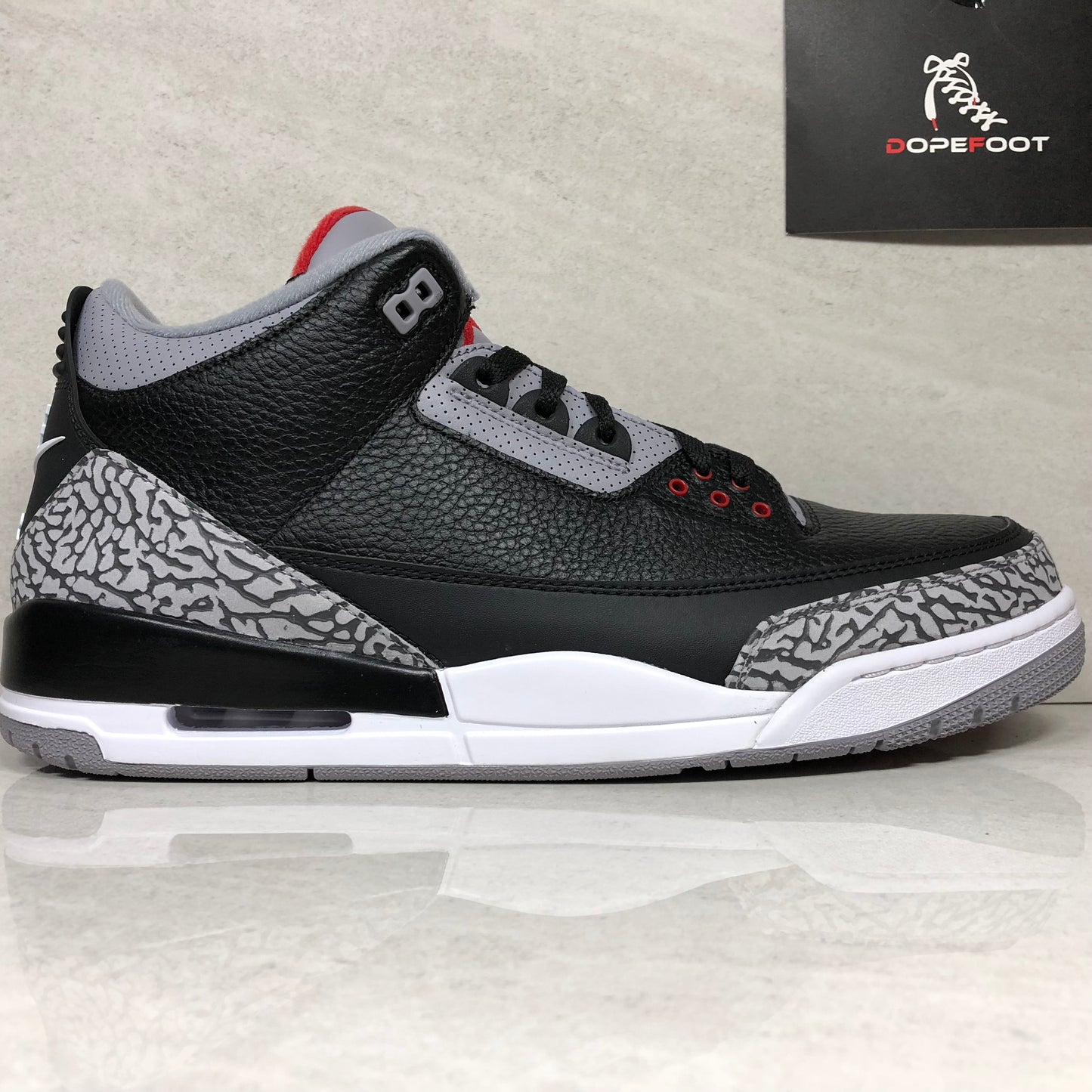Nike Air Jordan 3 OG Retro Black Cement 2018 - 854262 001 - Size 10/10.5