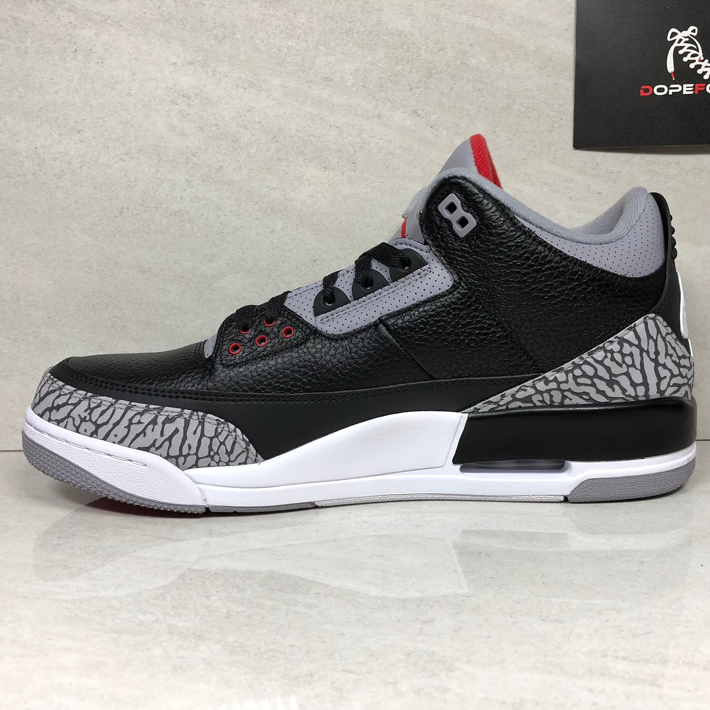 Nike Air Jordan 3 OG Retro Black Cement 2018 - 854262 001 - Size 10/10.5