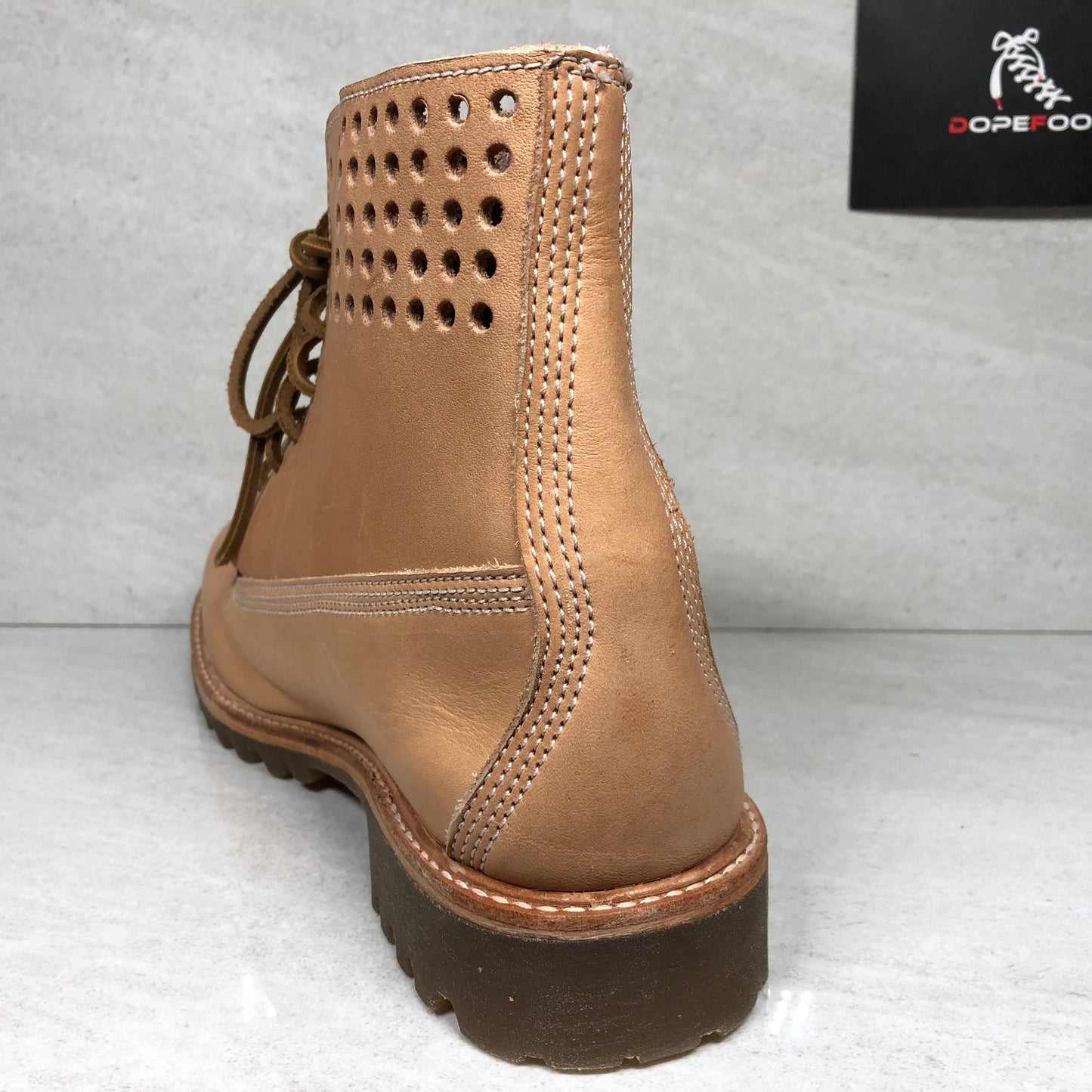 DS Timberland 6" Premium Perforated Veg Tan Size 10.5 Horween Leather TB0A1BBJ - Timberland