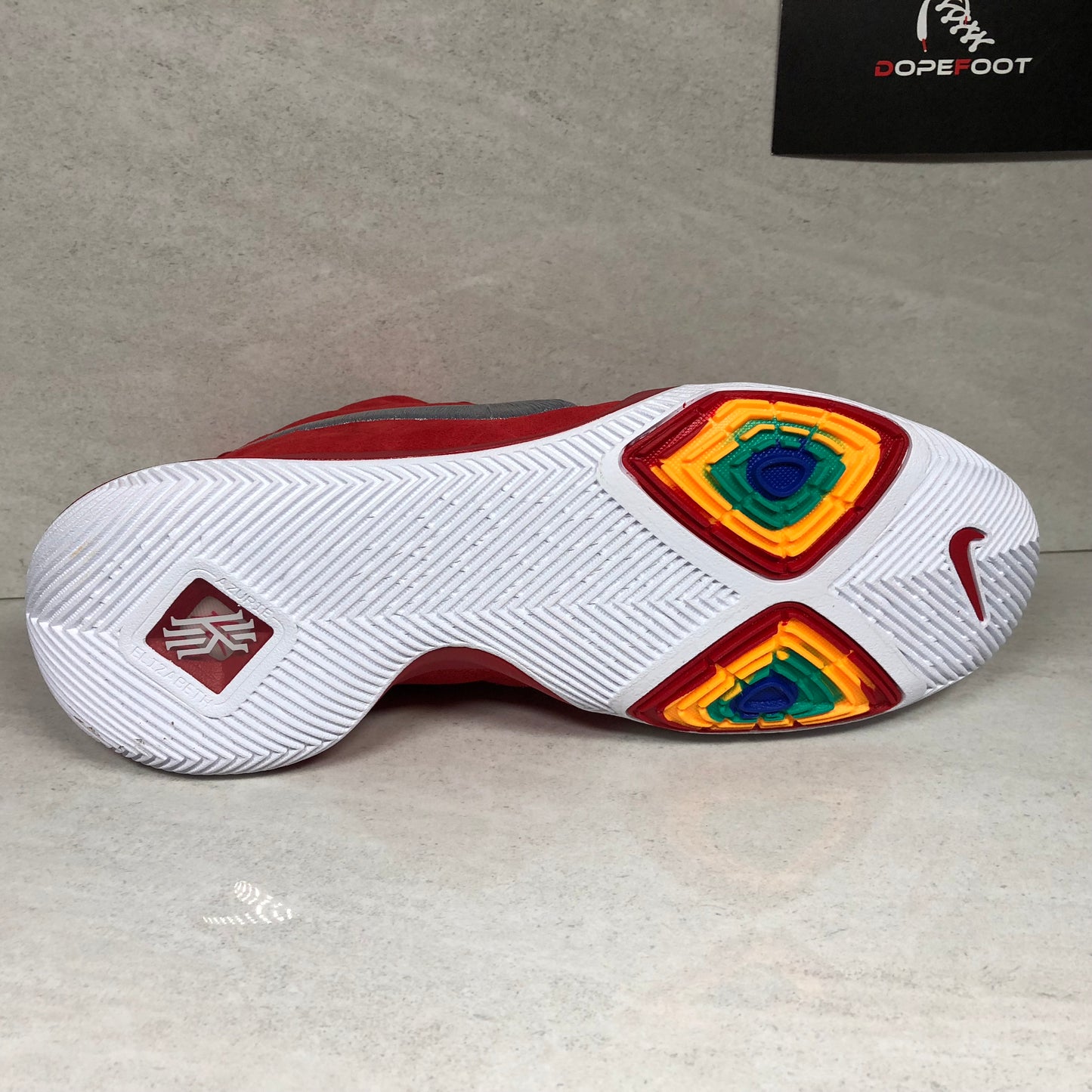 Nike Basketball Kyrie 3 University Red/White - 852395 601 - Men's Size 11.5