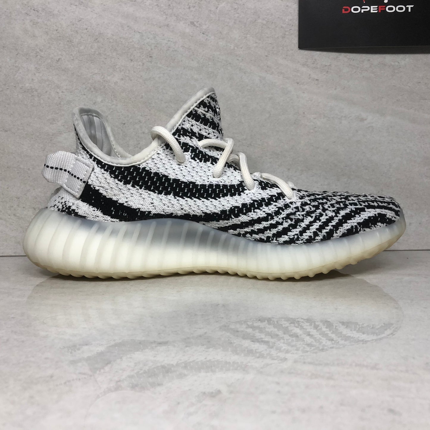 Adidas Yeezy Boost 350 V2 Zebra Taille 5 Blanc/Noir CP9654