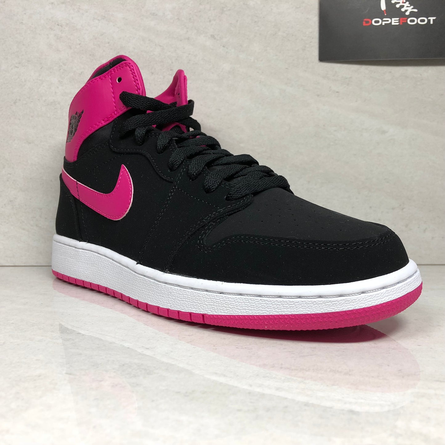DS Nike Air Jordan 1 Retro High GG Taille 8Y/8.5Y Noir/Vivid Rose 332148 008