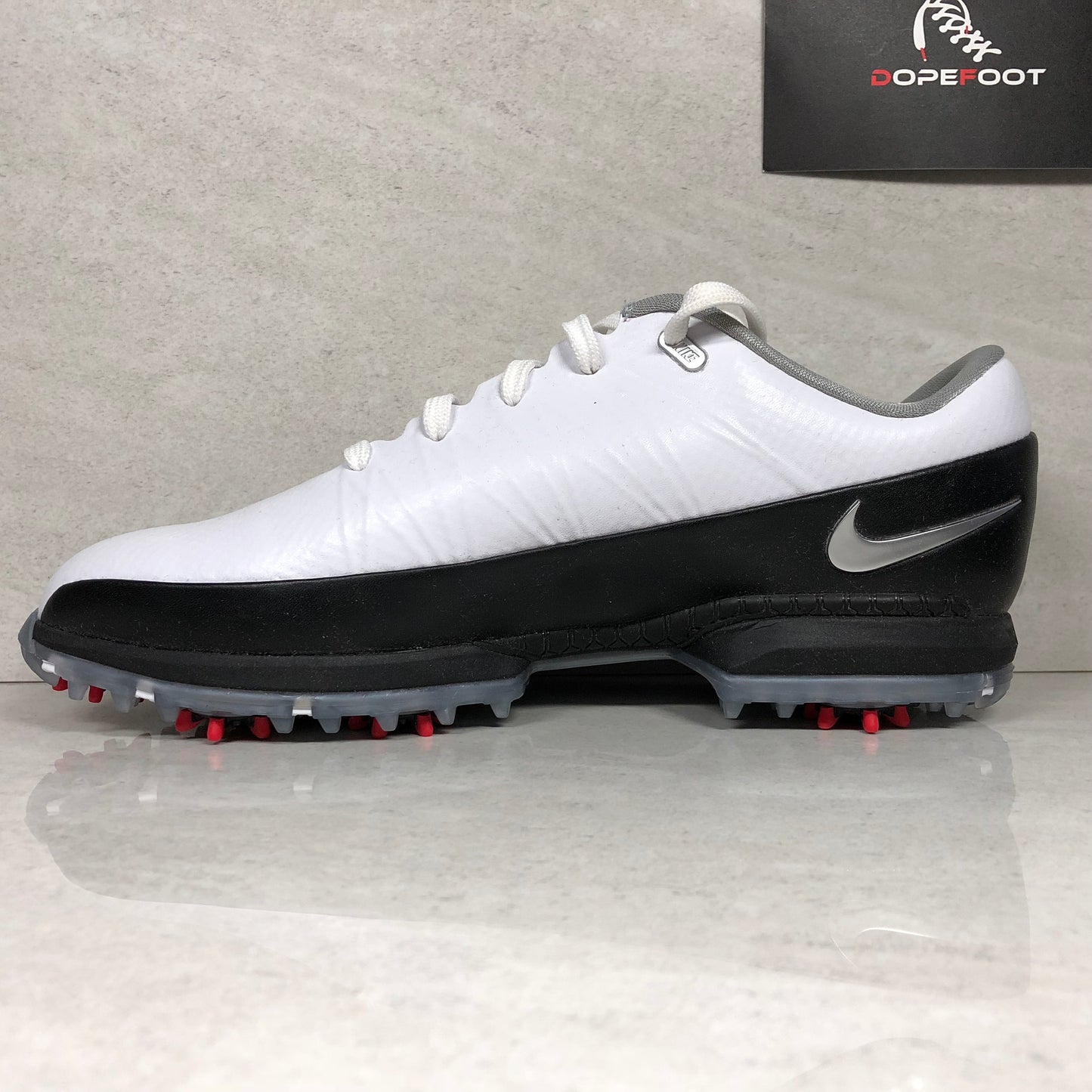 DS Nike Air Zoom Attack Golf Shoes Size 9 White/Black 853739 101 - Nike