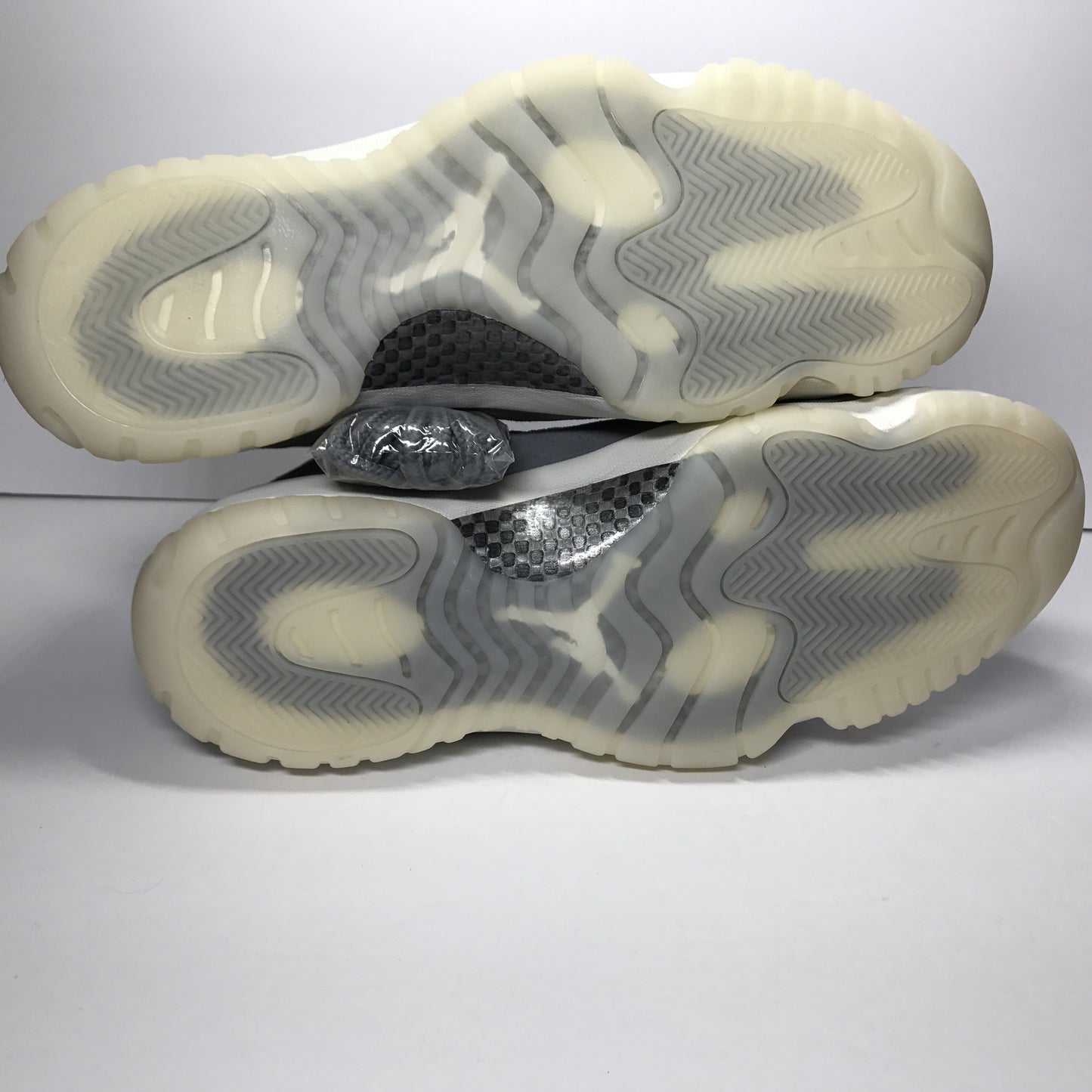 DS Nike Air Jordan 11 XI Retro Prem Pinnacle Gris Gamuza Talla 15