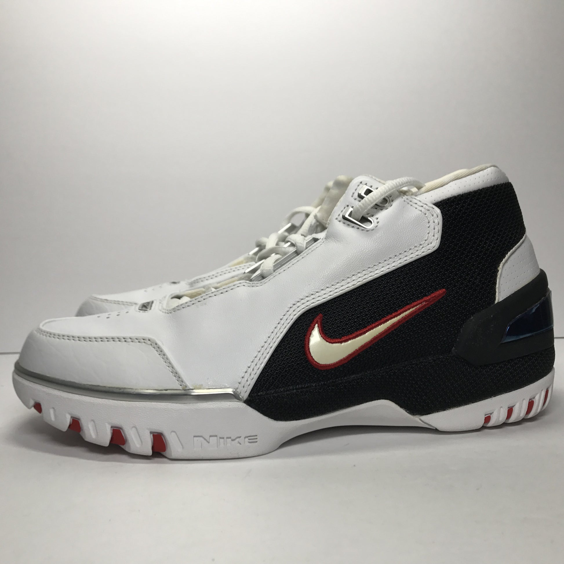 DS Nike Air Zoom Generation Lebron 1 2003 OG Size 8.5 - Nike