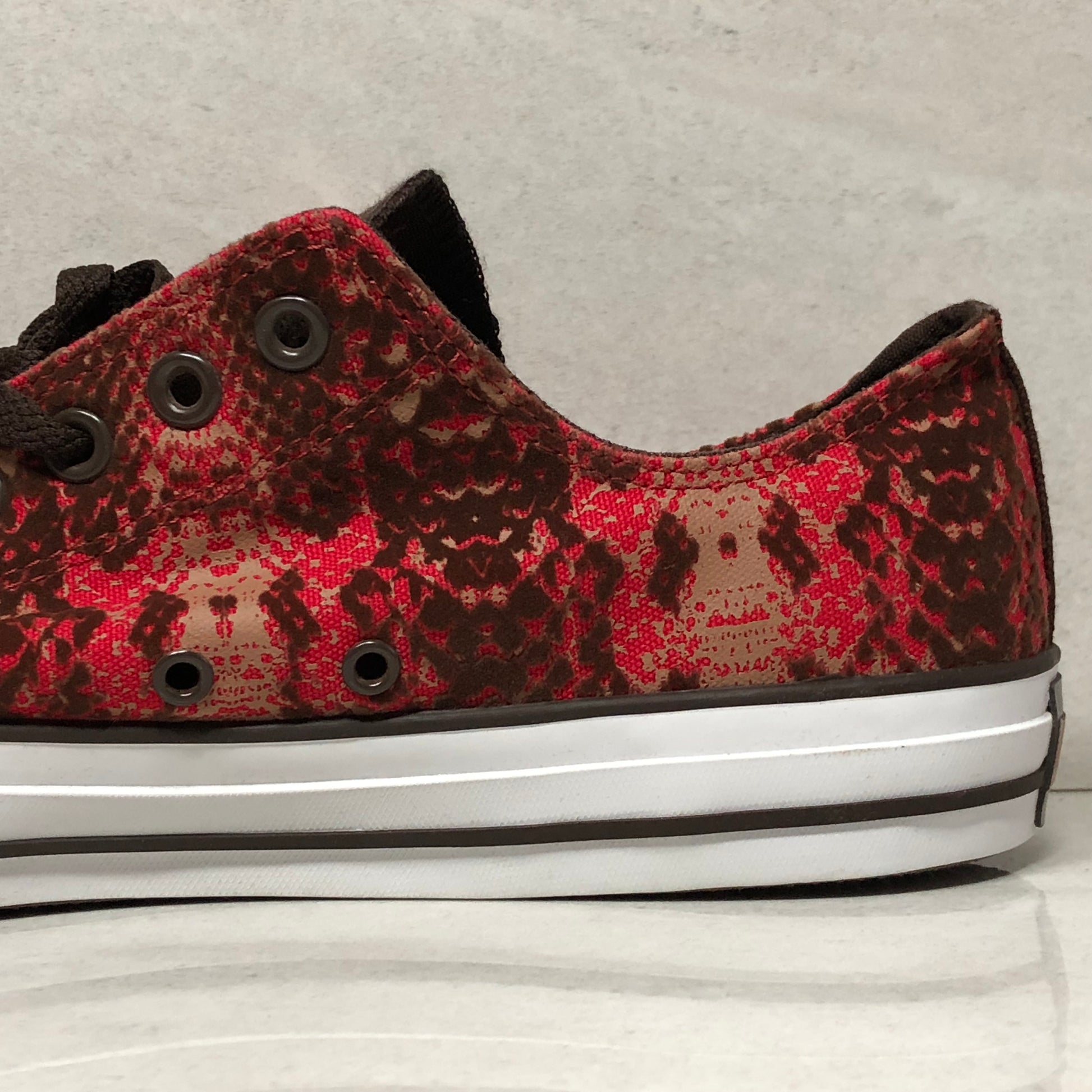 Converse CTAS OX LO Size 11 Tango Red 136117C - Converse