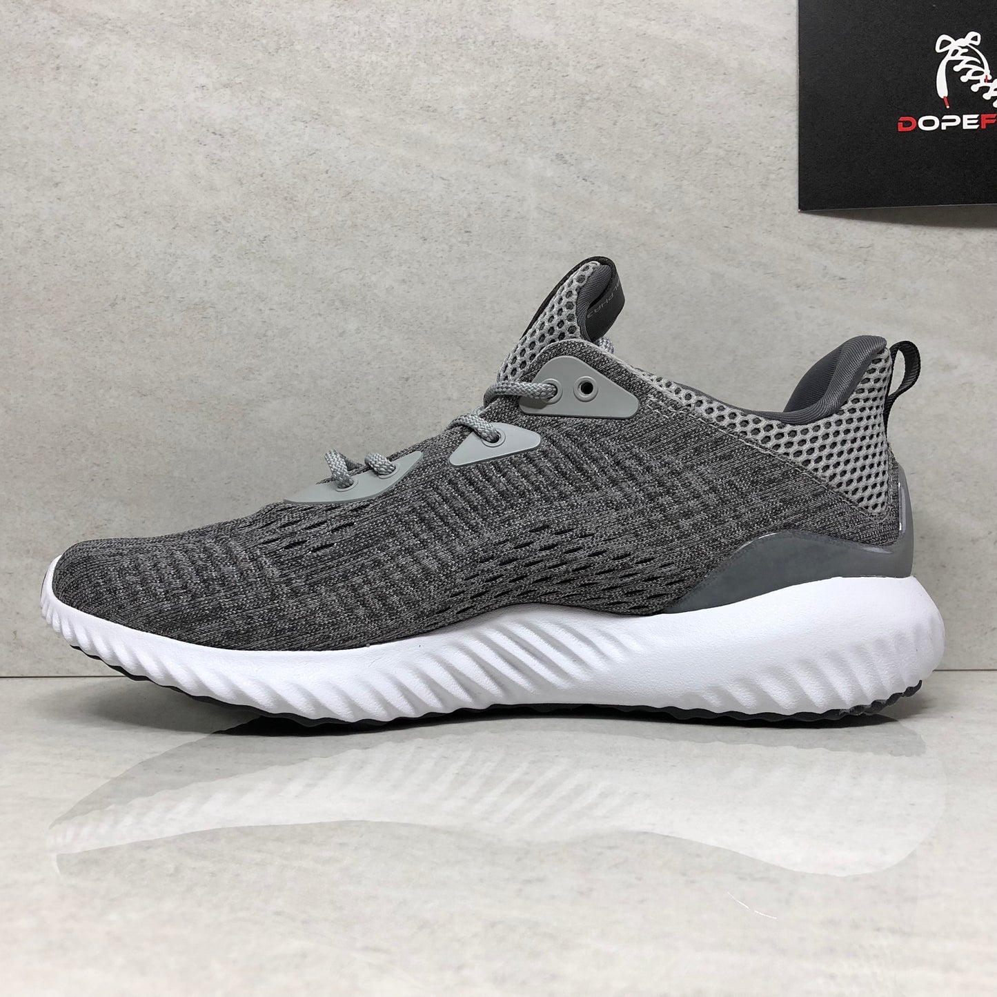 DS Femme Adidas Alpha Bounce Taille 8 Gris BW1194