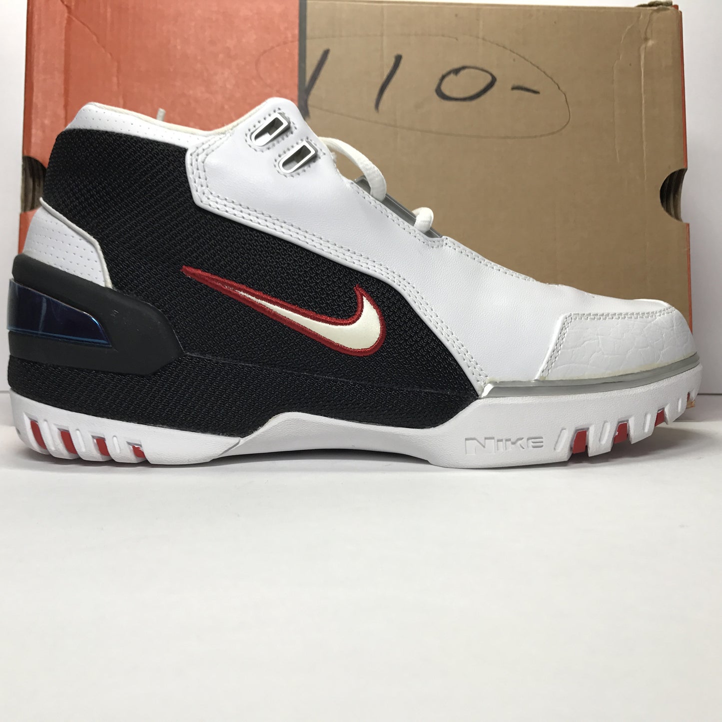 DS Nike Air Zoom Generation Lebron 1 2003 OG Taille 8.5