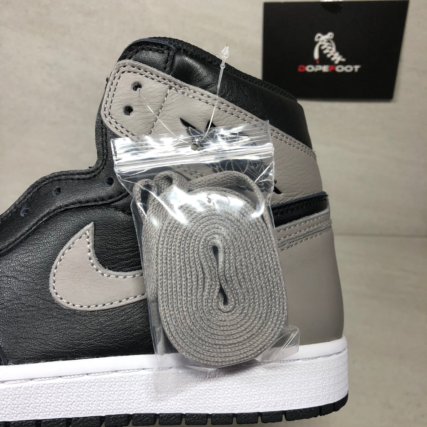 DS Nike Air Jordan 1 I High OG Shadow Gris Tamaño 9 Azul 555088 013