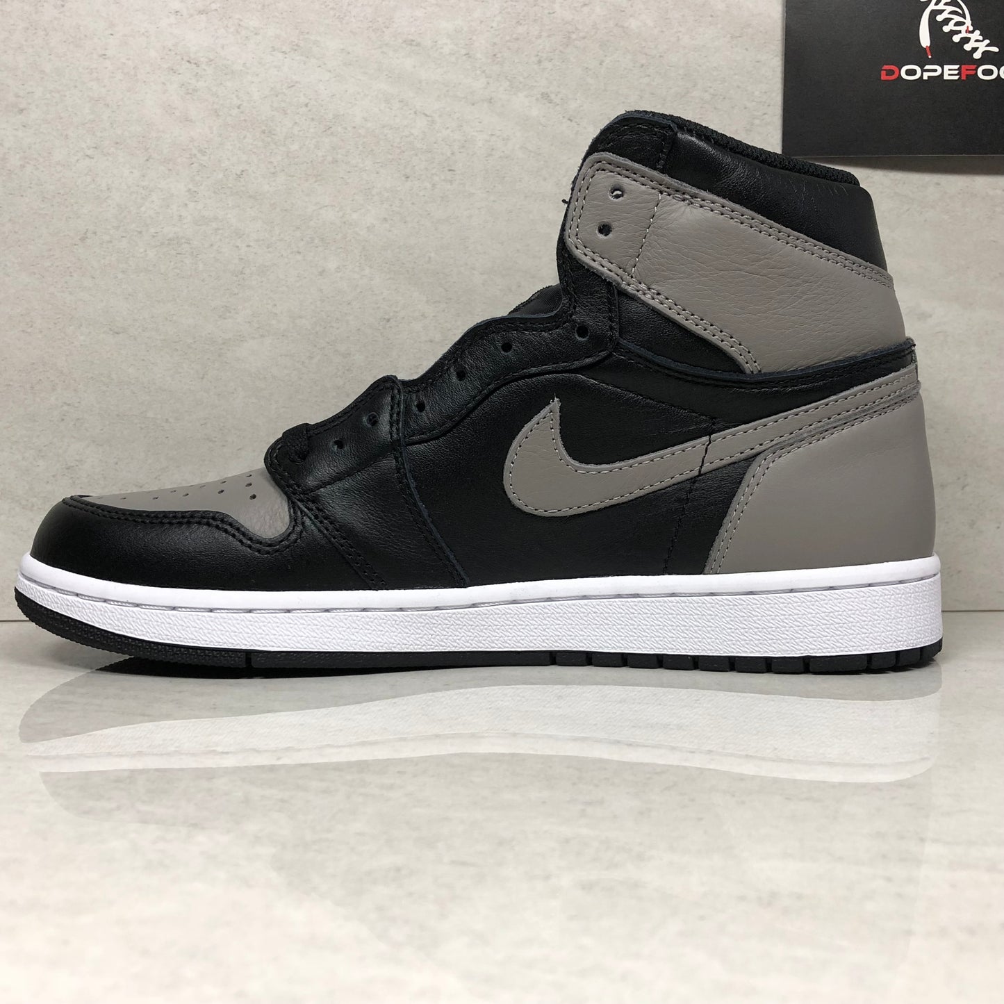 DS Nike Air Jordan 1 I High OG Shadow Gris Tamaño 9 Azul 555088 013