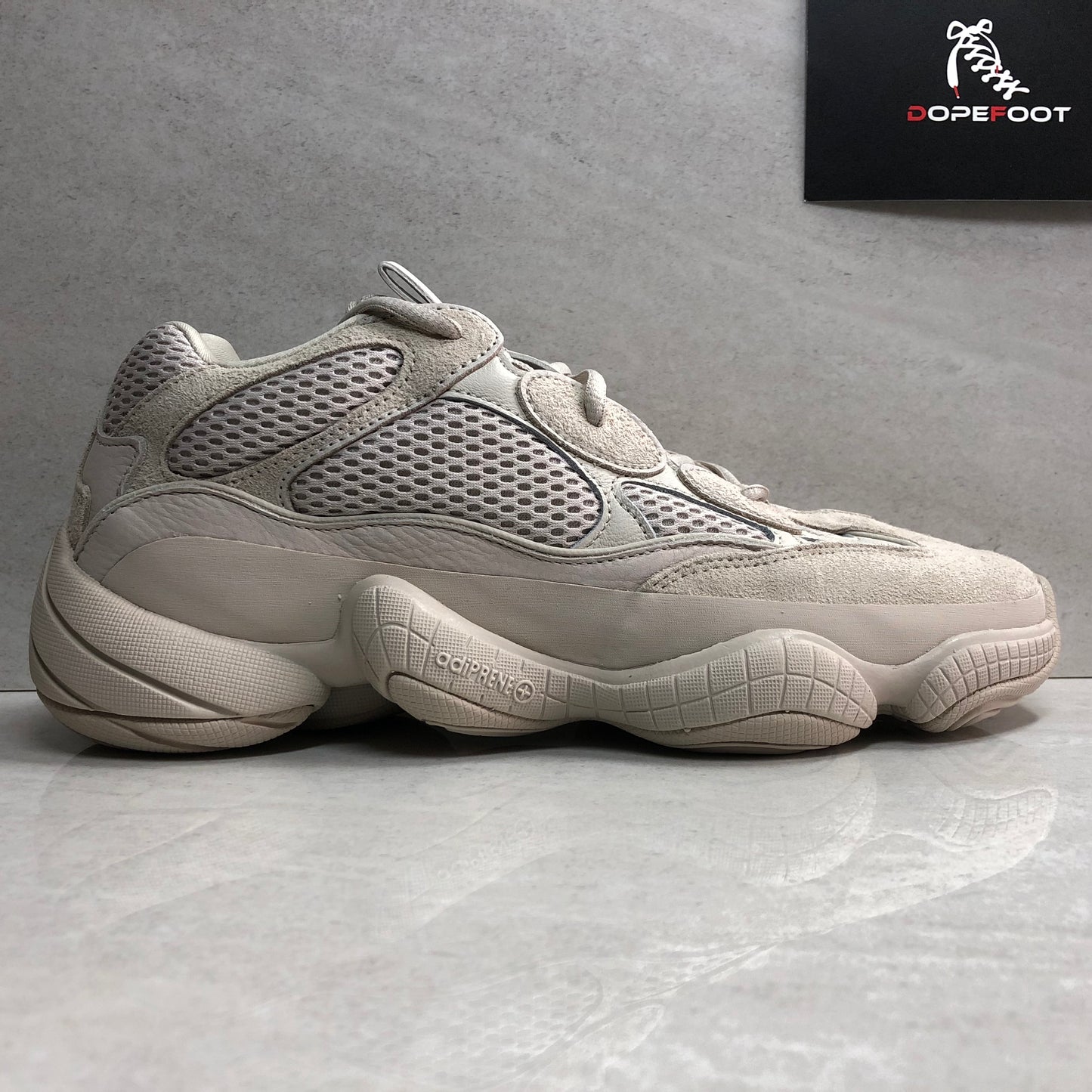 DS Adidas Yeezy 500 Size 10 Blush DB2908