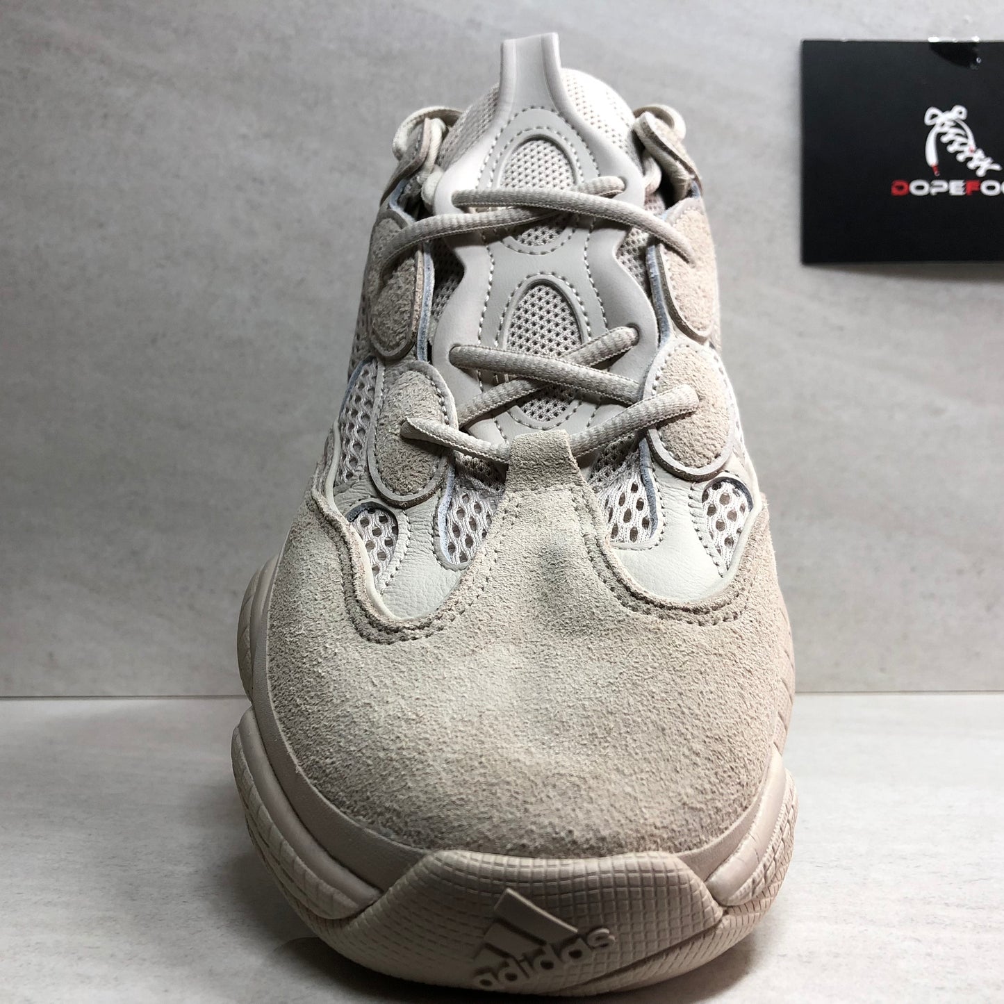 DS Adidas Yeezy 500 Size 10 Blush DB2908