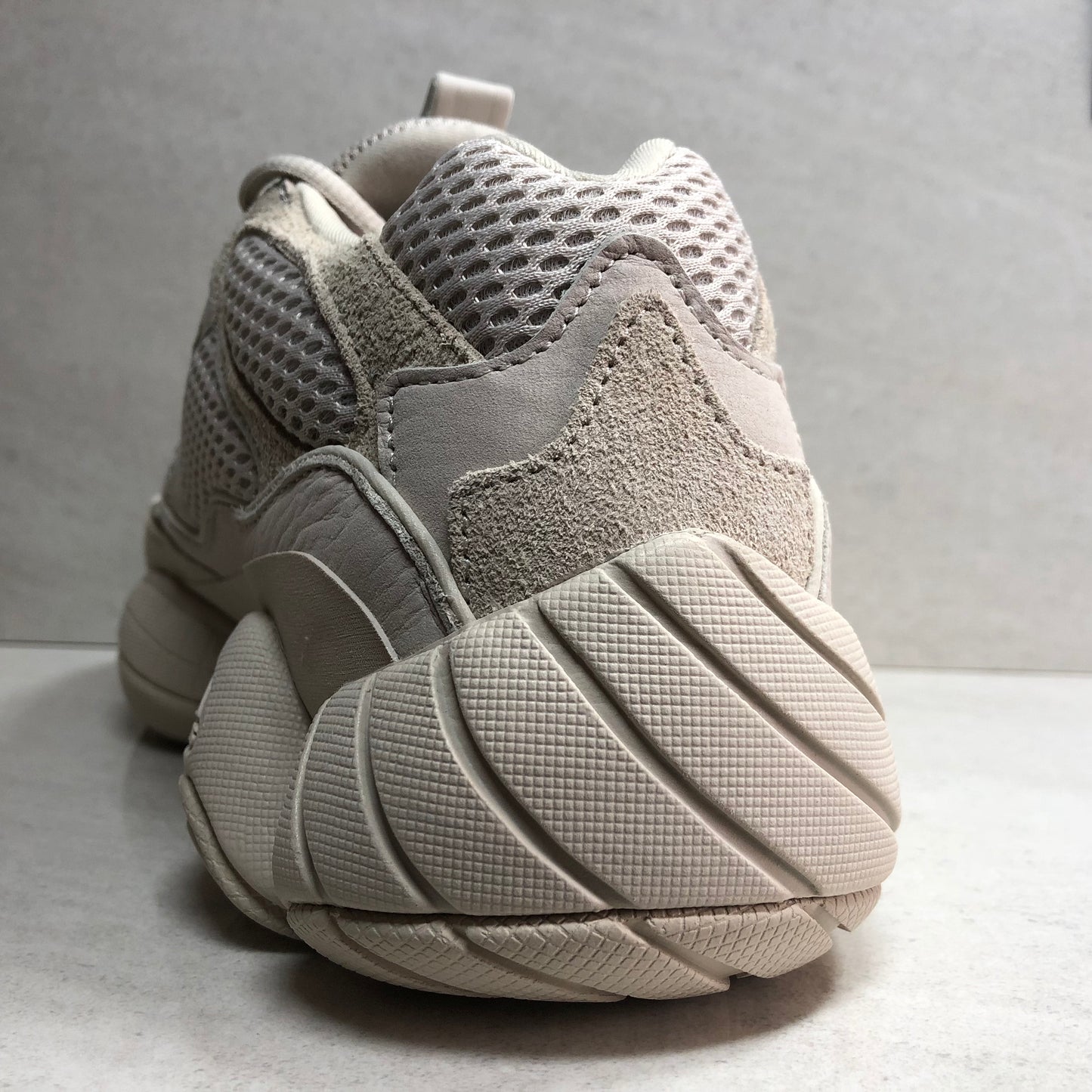 DS Adidas Yeezy 500 Taille 10 Blush DB2908