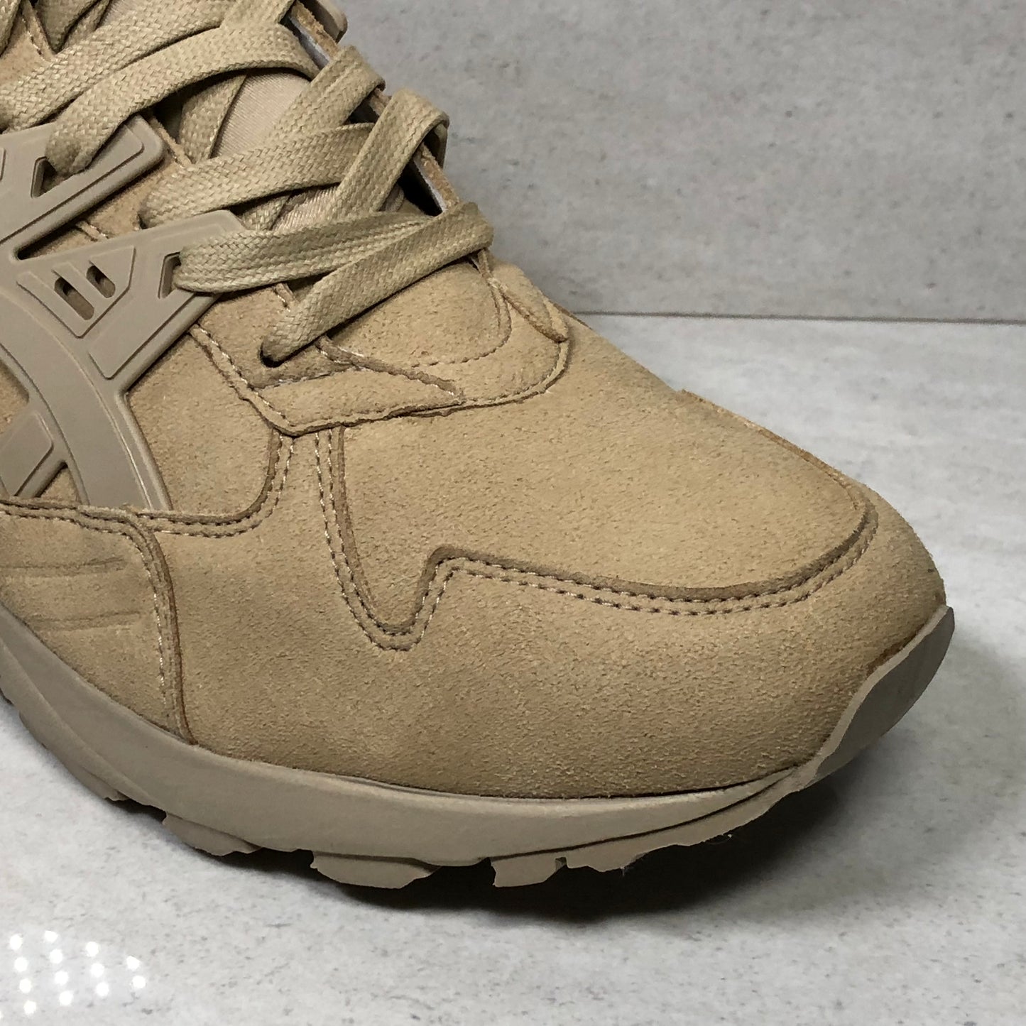 DS ASICS Kayano Trainer Arena Talla 9/Talla 12 bronceado H72QJ 0505