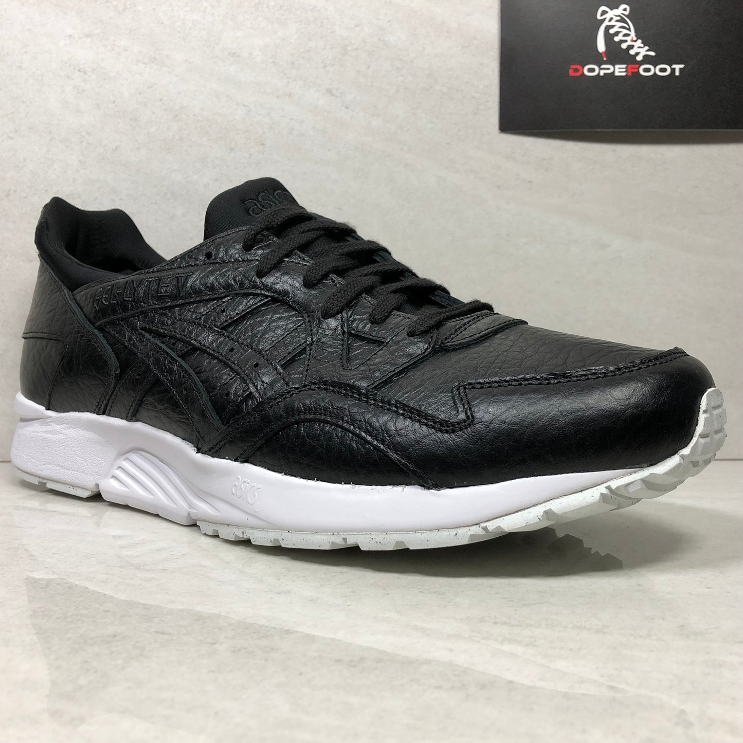 DS ASICS Tiger Gel Lyte V Talla 13 Negro Tumbled Leather HL703 9090