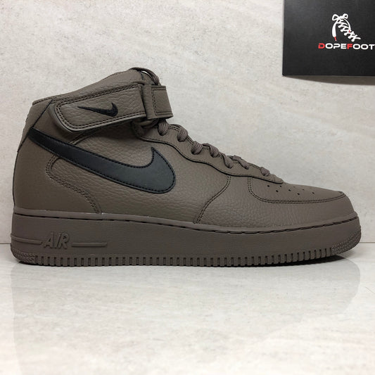 NIKE Air Force 1 Mid '07 Hombre Talla 10.5 Ridgerock/Negro 315123 205