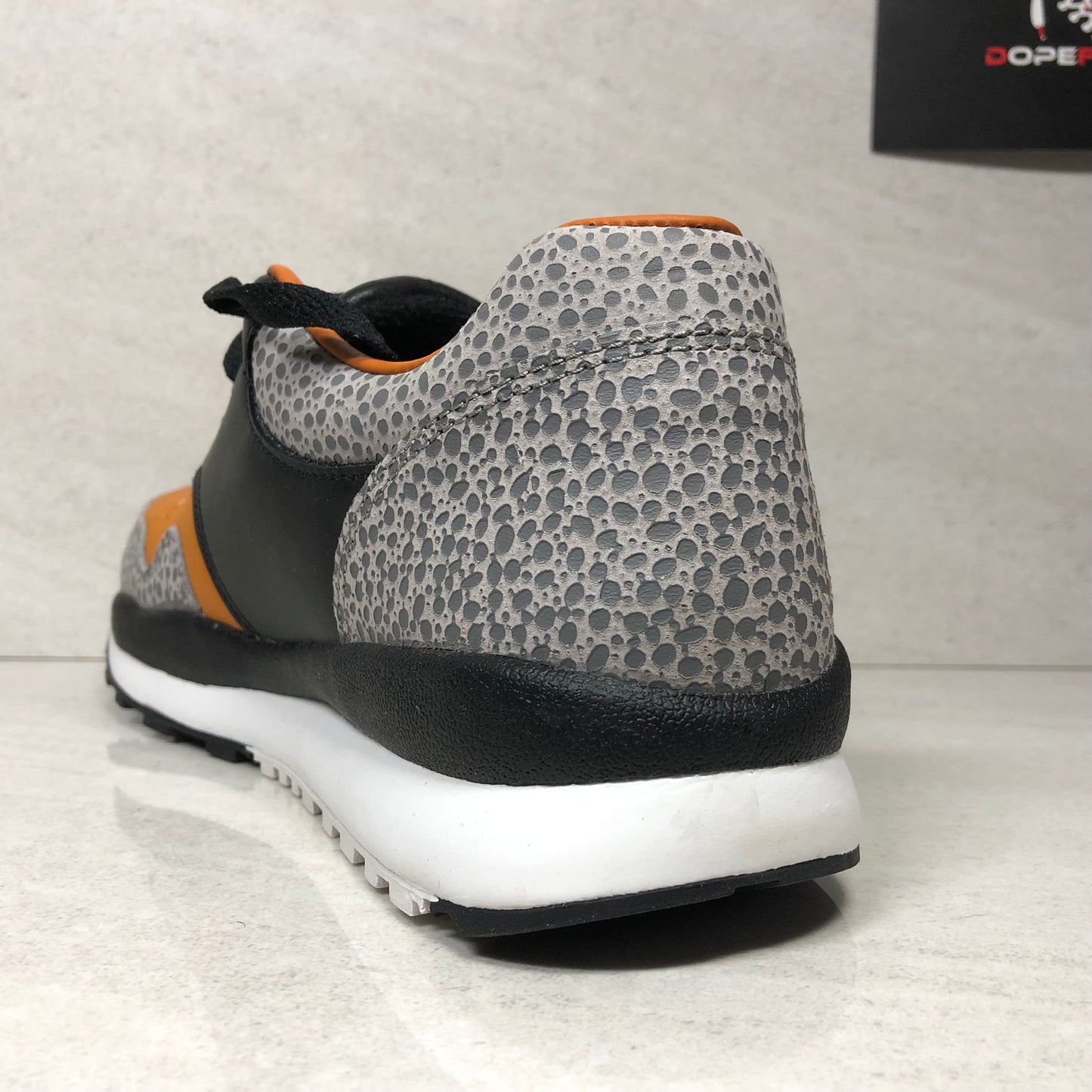 Nike Air Safari OG QS - AO3295 001 - Homme Taille 7.5 Noir/Monarque