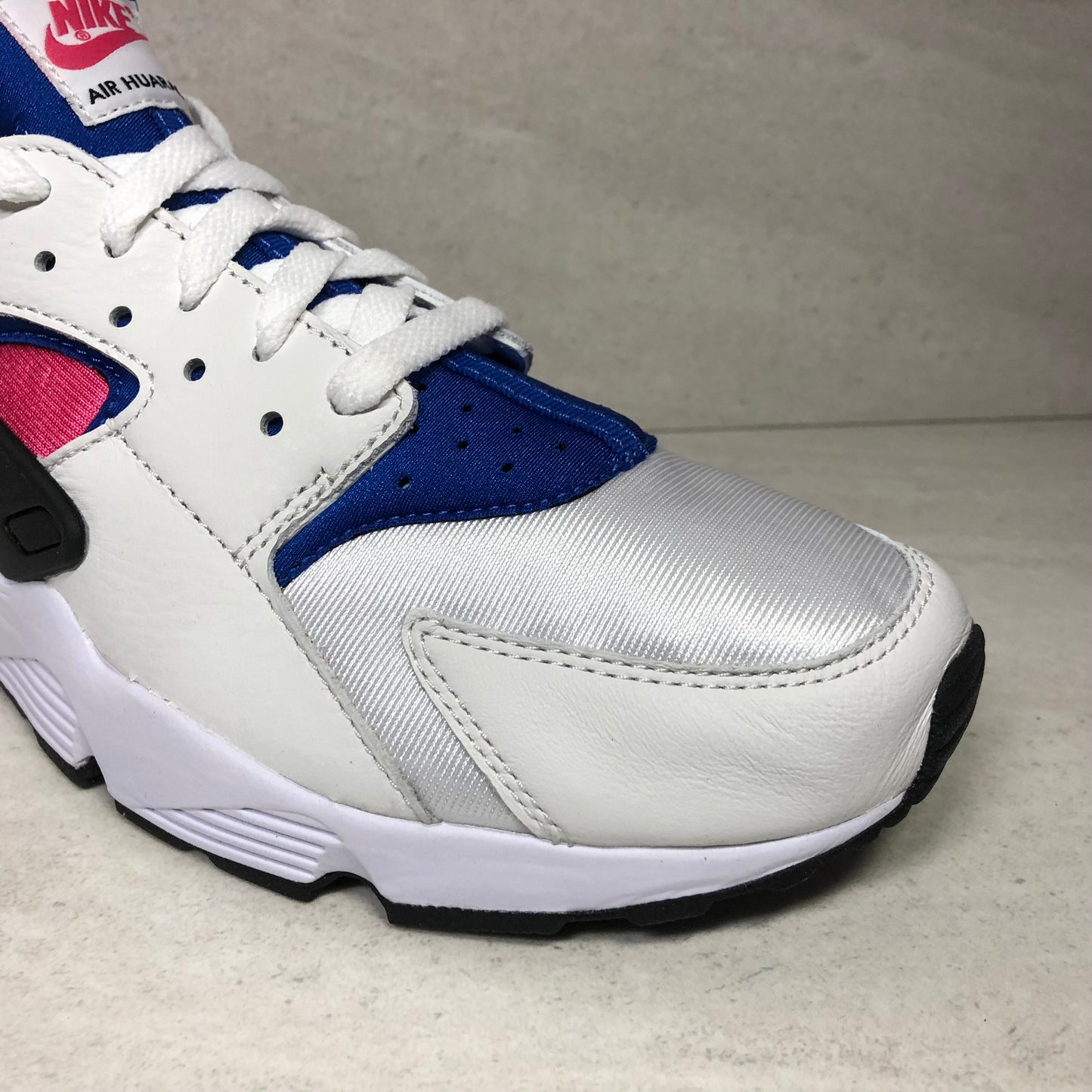 Nike Air Huarache Run 91 QS - AH8049 100 - Homme Taille 9.5 Blanc/Game Royal/Noir