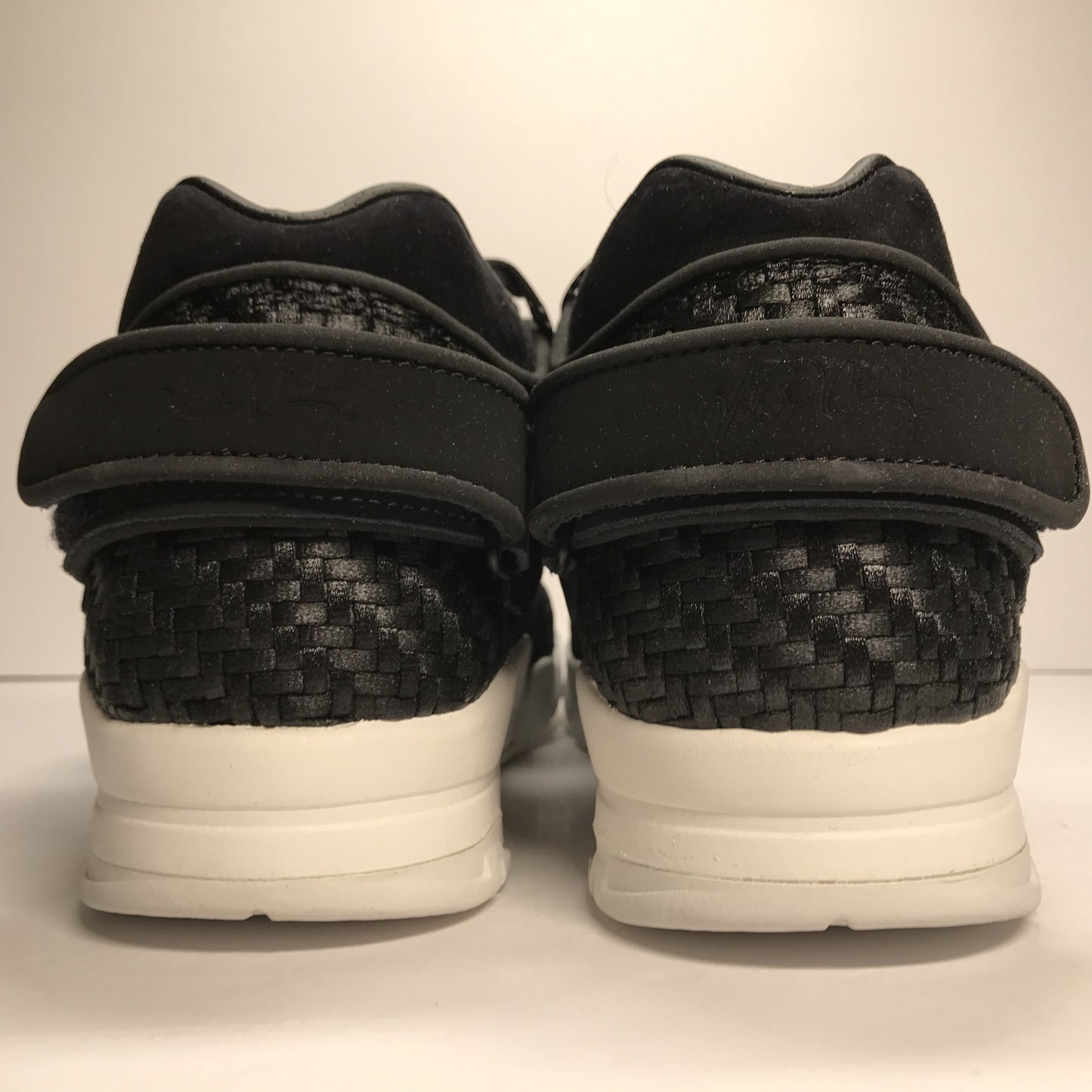 DS Nike Victor Cruz Black/White Size 8.5