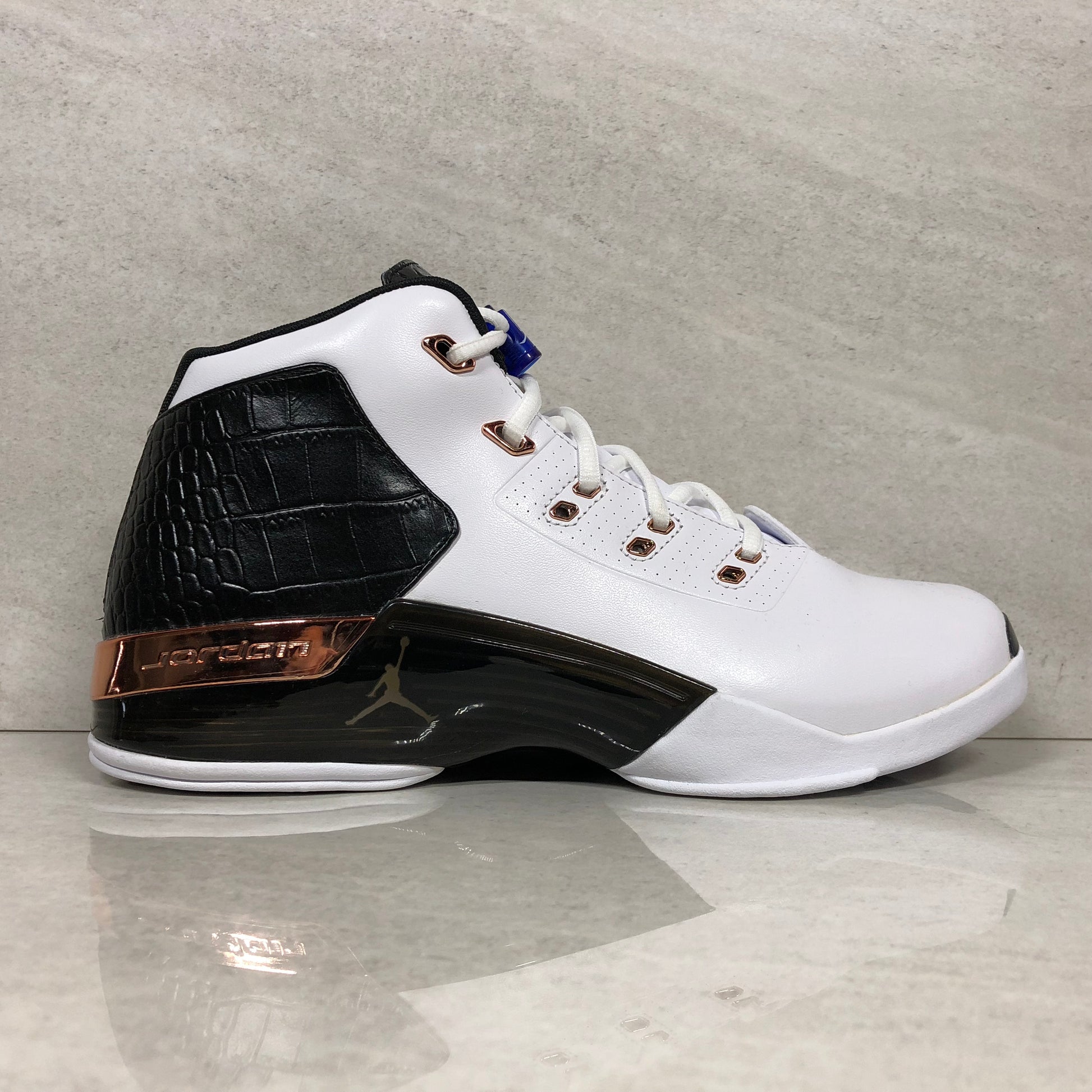 Nike Air Jordan 17 + XVII Retro Copper - 832816-122 - Size 8.5 White - Jordan