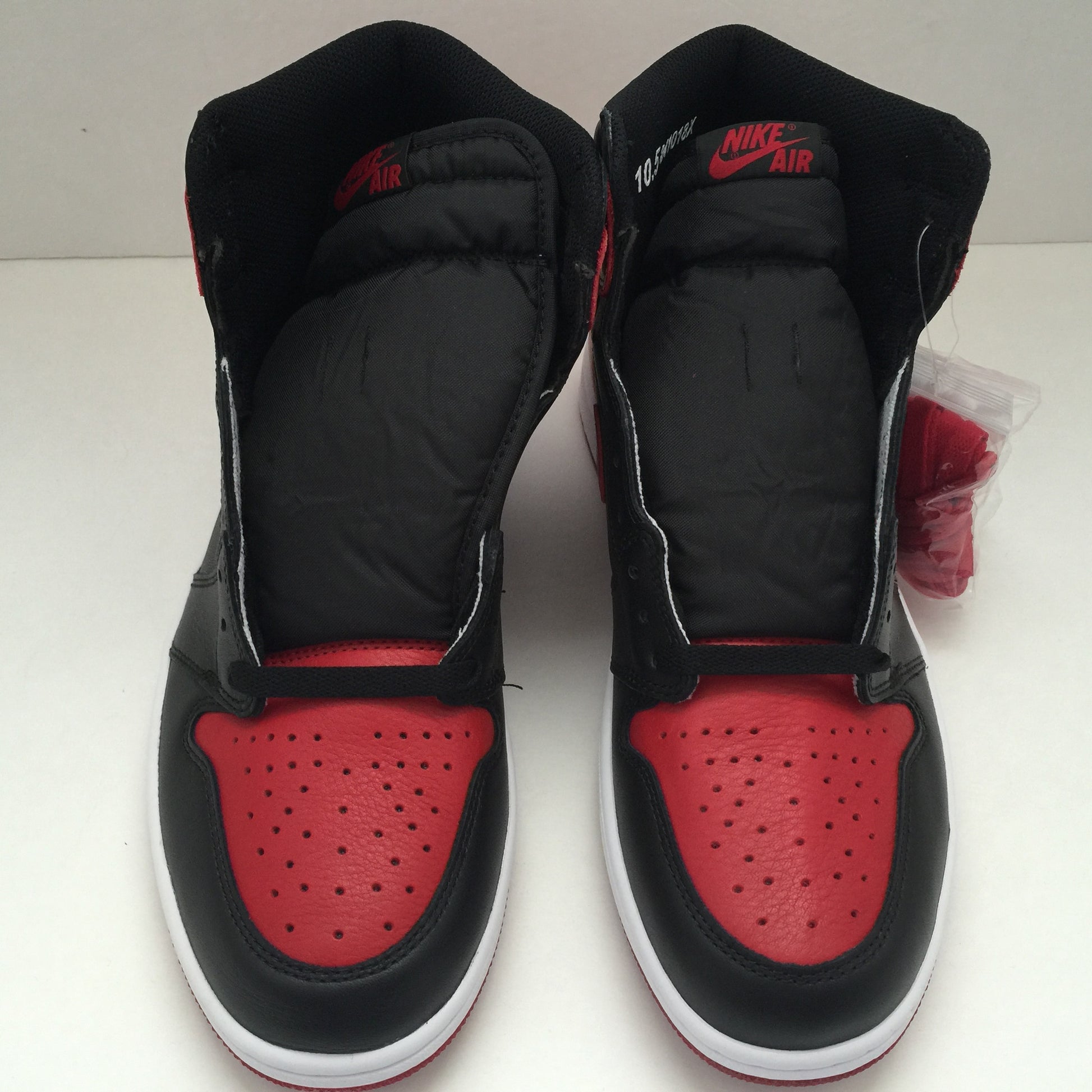 DS Nike Air Jordan 1 I High OG Banned Size 10/Size 10.5/Size 11.5/Size 12/Size 13/Size 14 - DOPEFOOT
 - 3