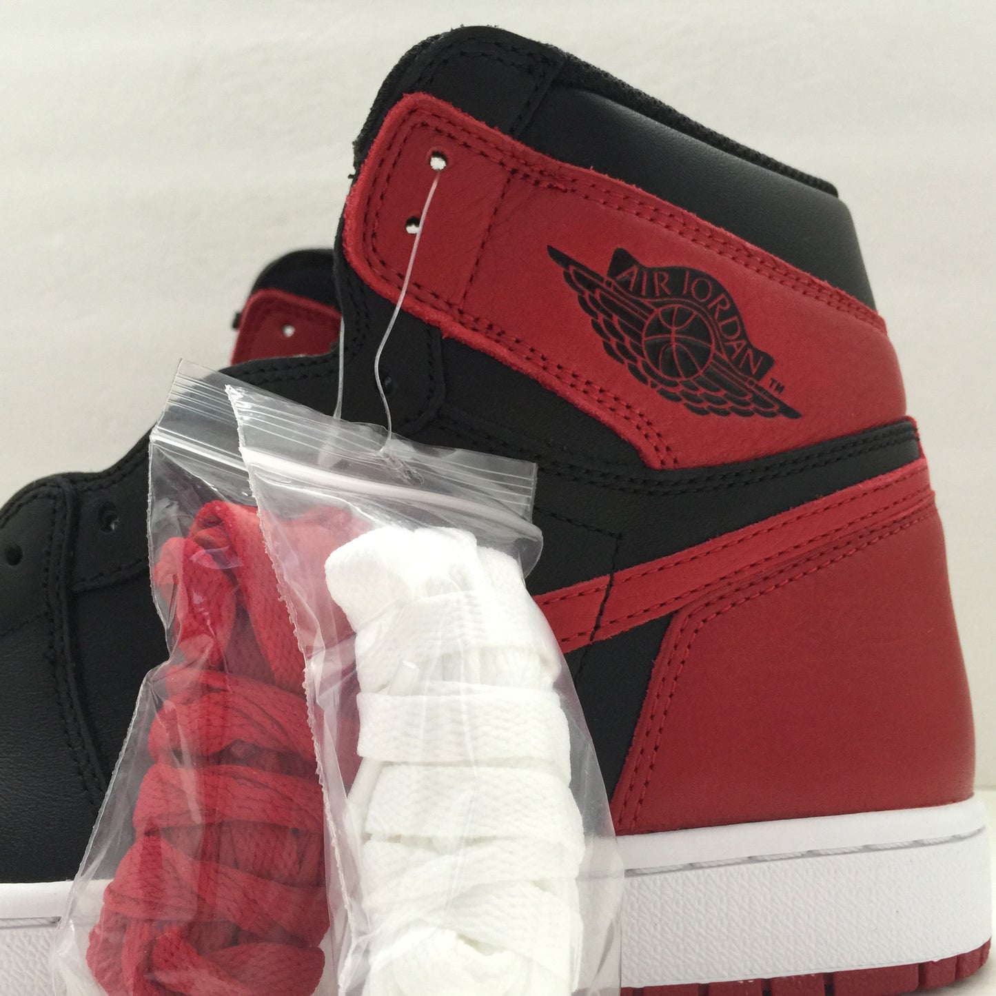 DS Nike Air Jordan 1 I High OG Banned Size 10/Size 10.5/Size 11.5/Size 12/Size 13/Size 14 - DOPEFOOT
 - 6