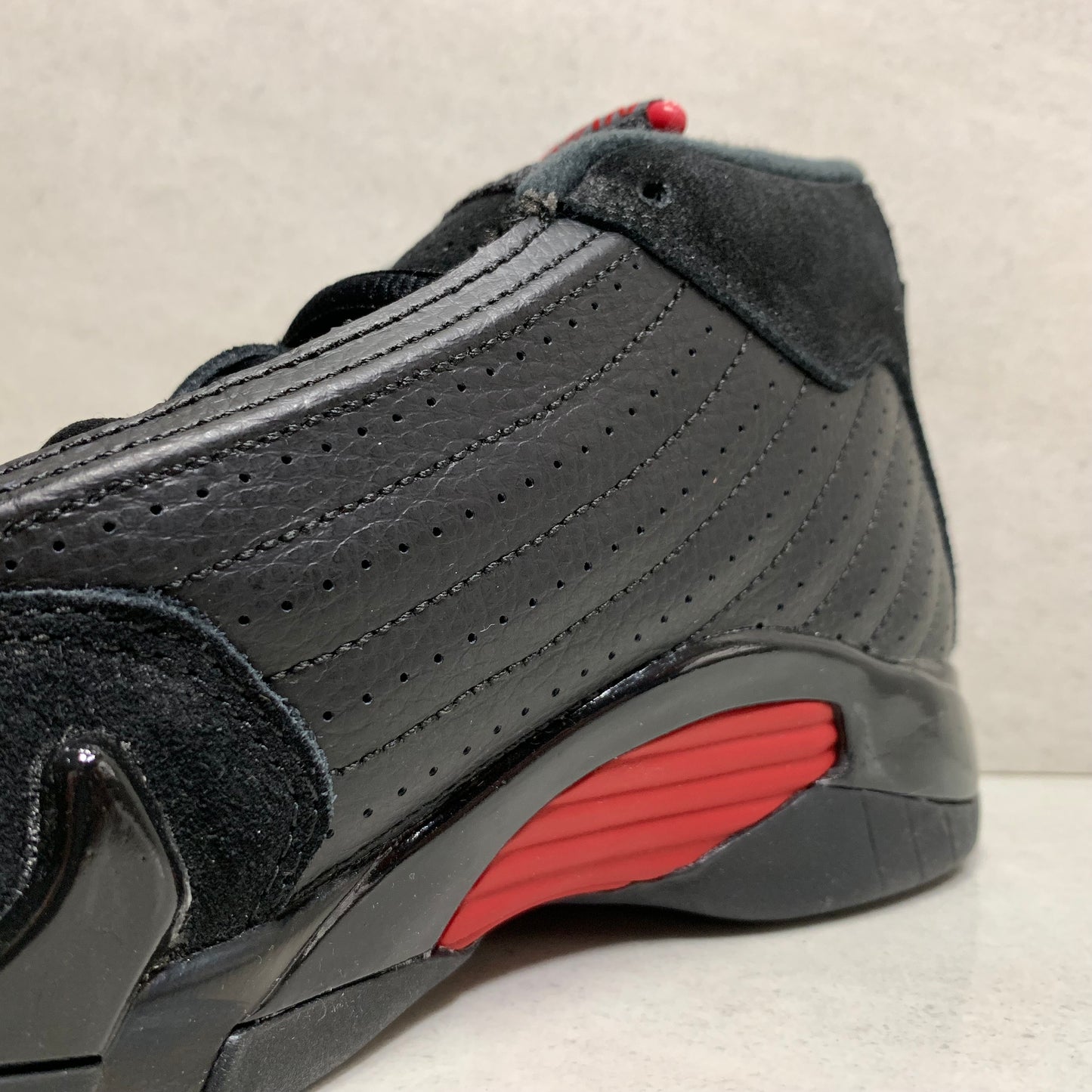 Jordan 14 Retro Size 4Y Last Shot 2018 (GS) 487524-003 - SneakerBinge