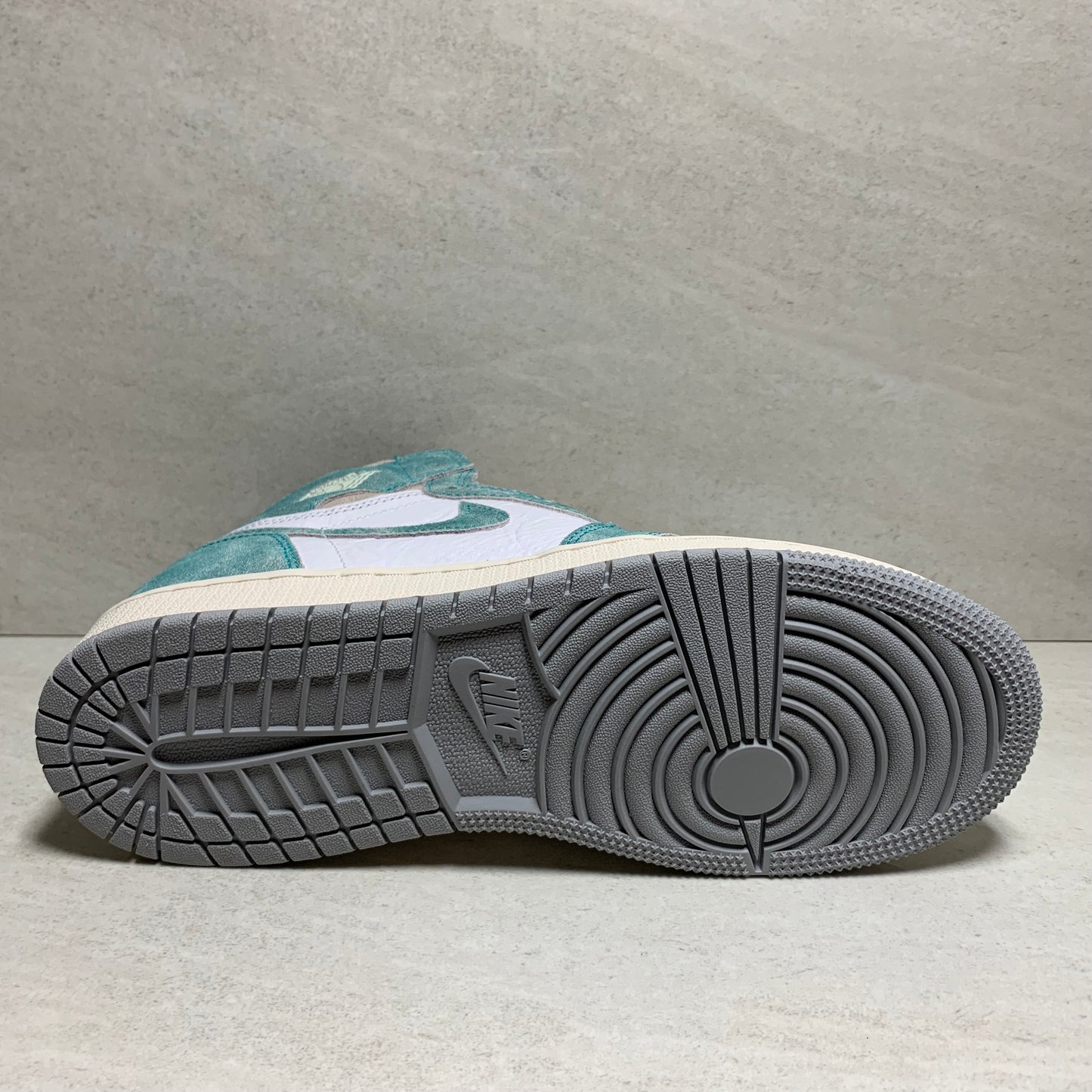 Jordan 1 I Retro High Size 6Y/6.5Y Turbo Green (GS) 575441-311