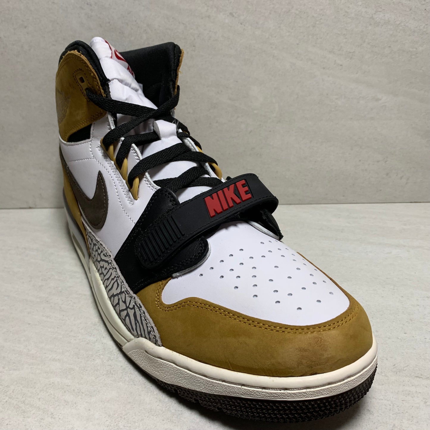 Jordan Legacy 312 Novato del año Talla 15 Trigo AV3922-102