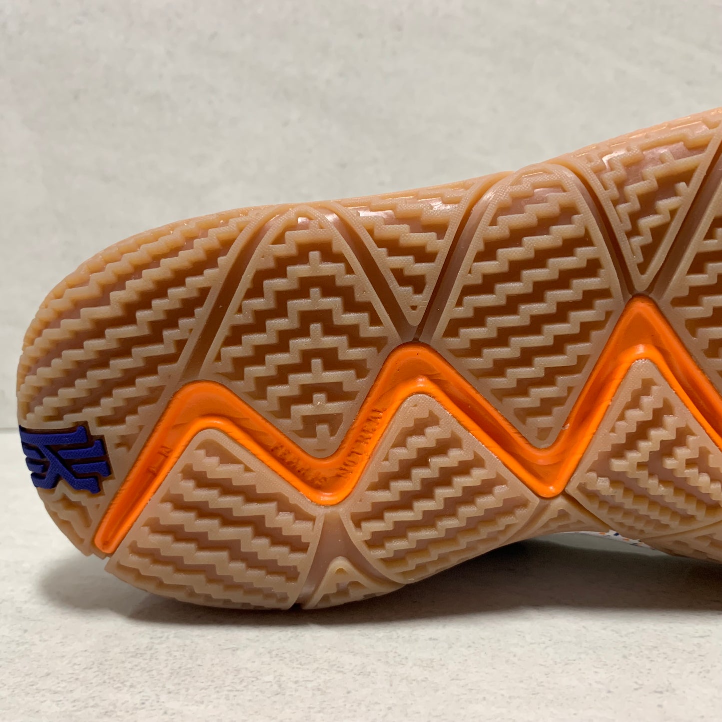 NIKE KYRIE 4 TÍO DREW GS TALLA 5.5Y/7Y AA2897-100