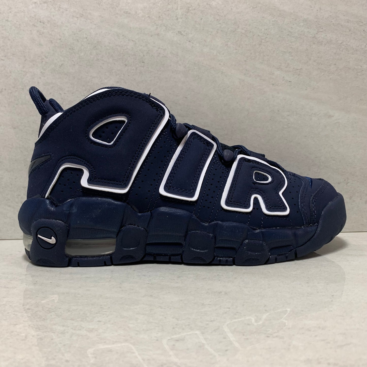 NIKE AIR MORE UPTEMPO GS SIZE 5.5Y OBSIDIAN 415082-401
