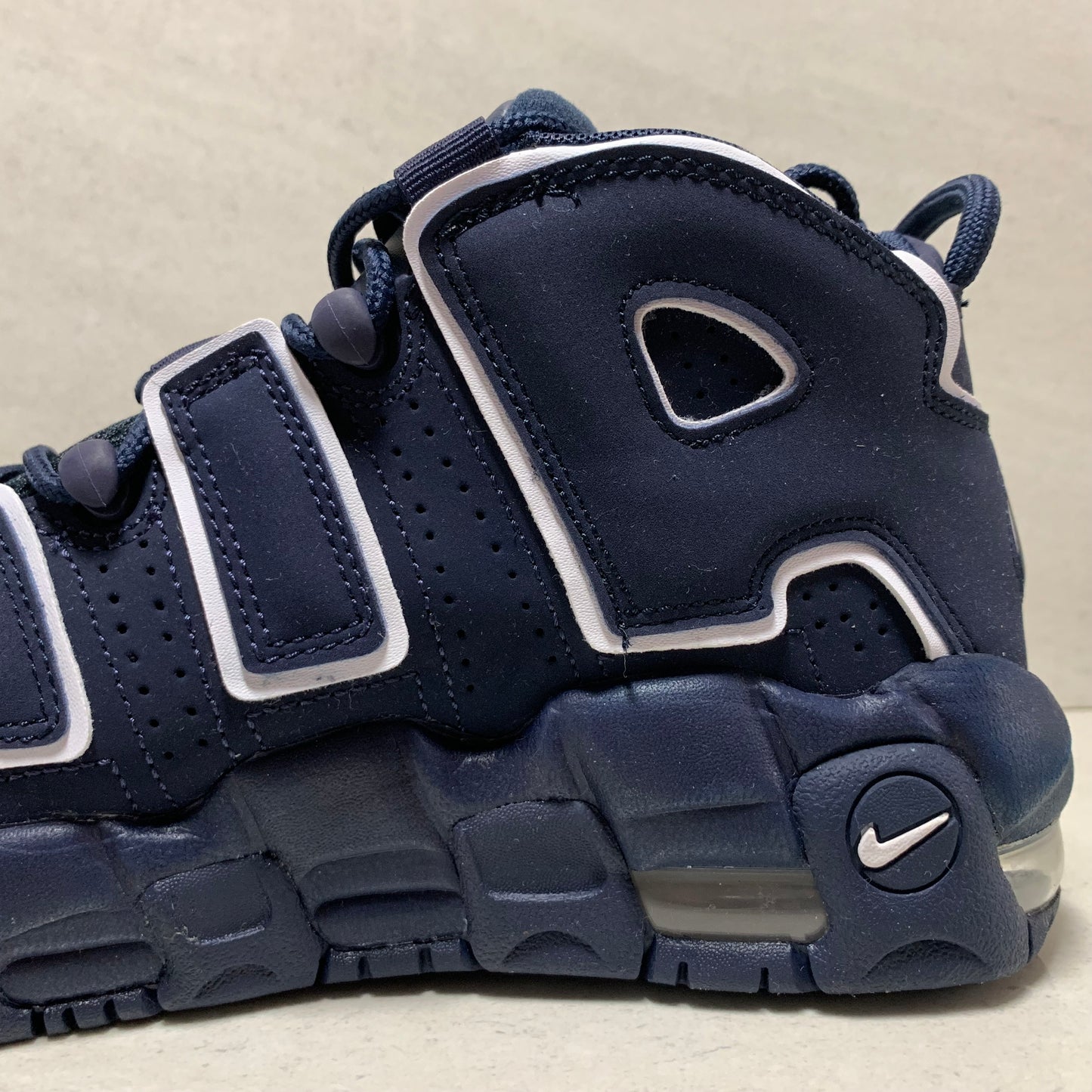 NIKE AIR MORE UPTEMPO GS TALLA 5.5Y OBSIDIANA 415082-401
