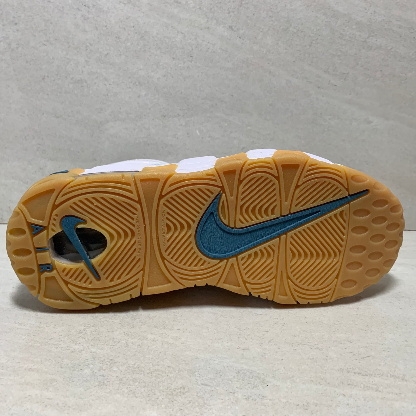 Nike Air More Uptempo GS -415082 107- Talla juvenil 6Y - Aqua Gum