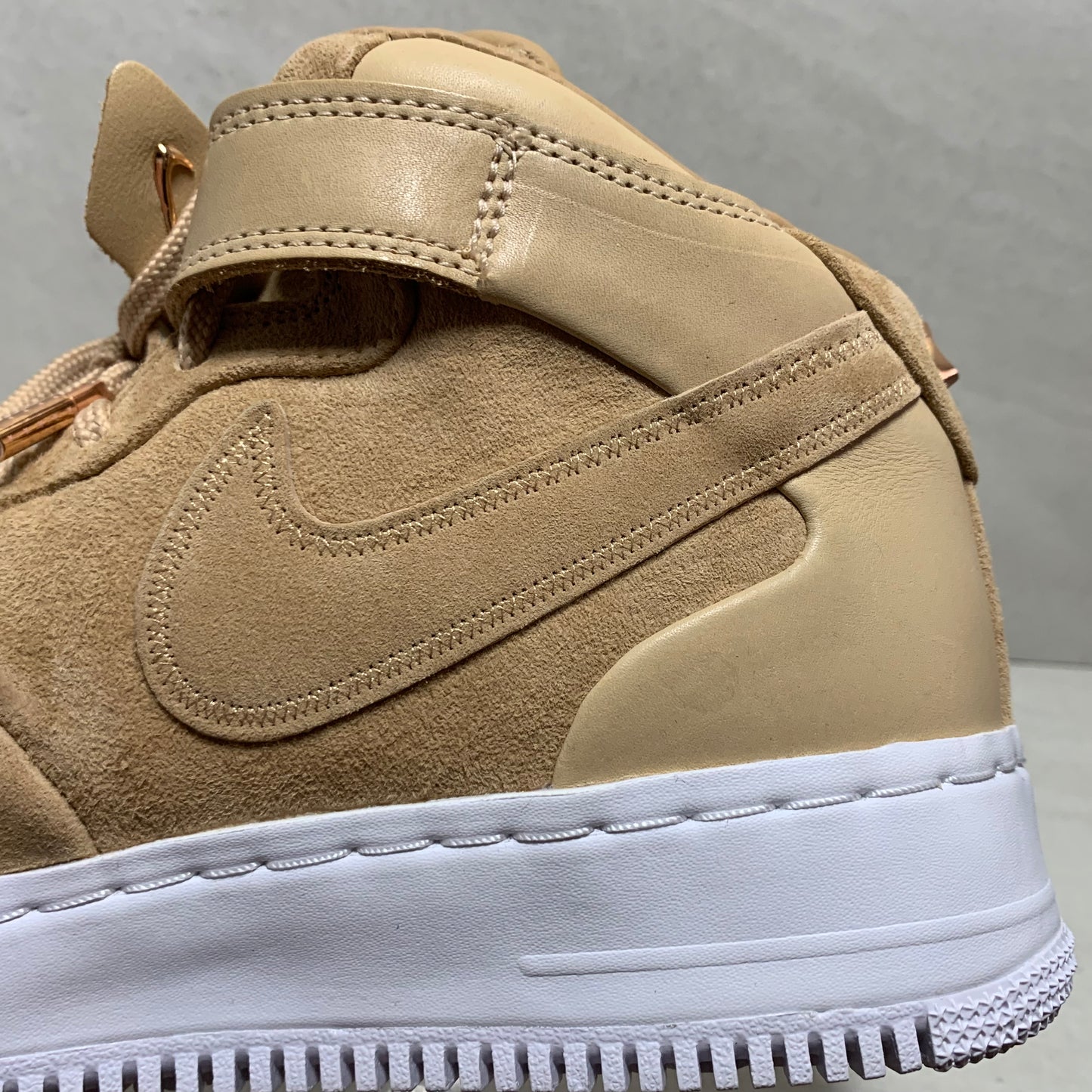 NIKE AIR FORCE 1 MID V CRUZ CMFT VACHETTA TAN - AO9298-200 - Men's Size 7.5